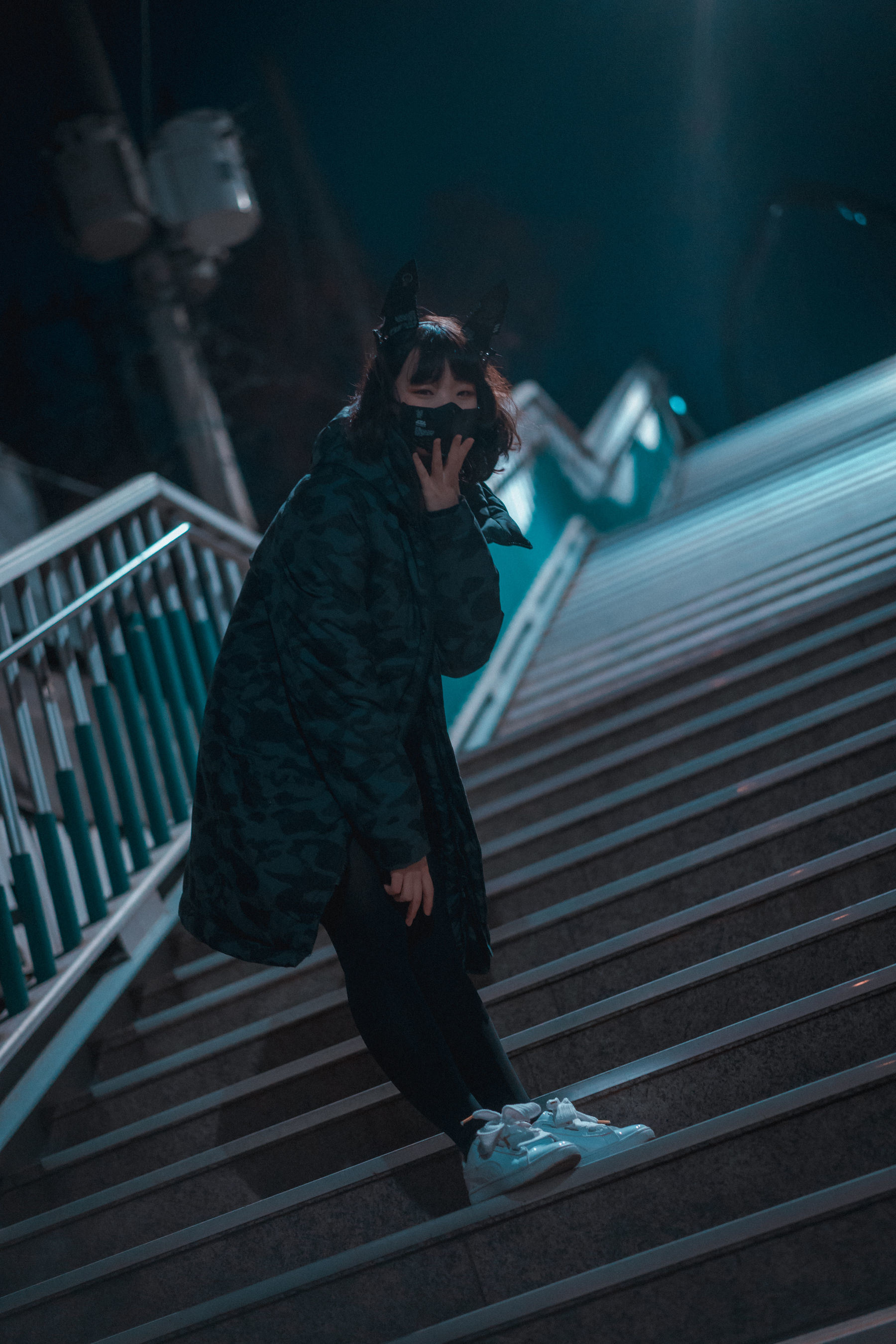 ジャワ] ミンミ - ルディ 真夜中の狼 写真セット