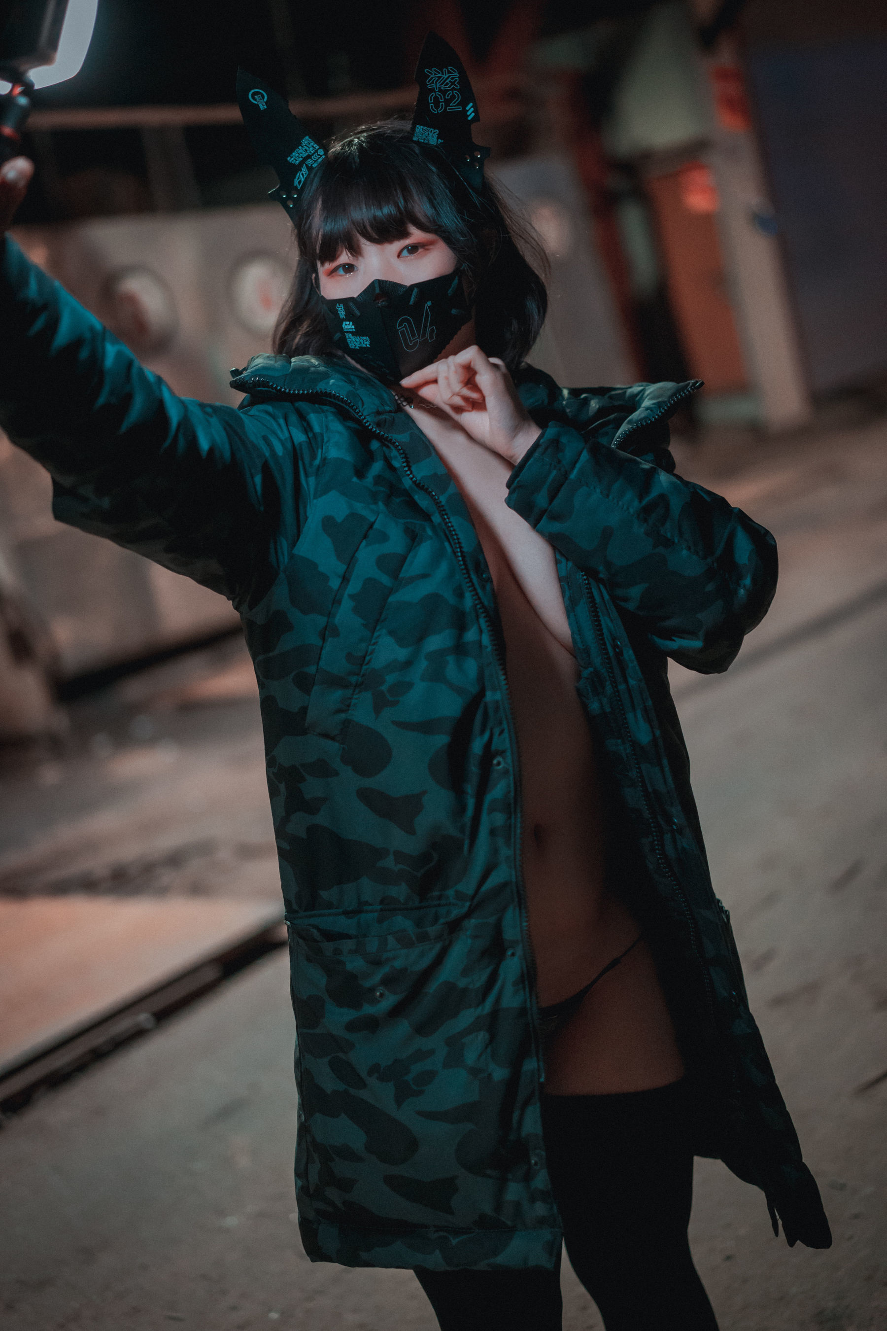 ジャワ] ミンミ - ルディ 真夜中の狼 写真セット