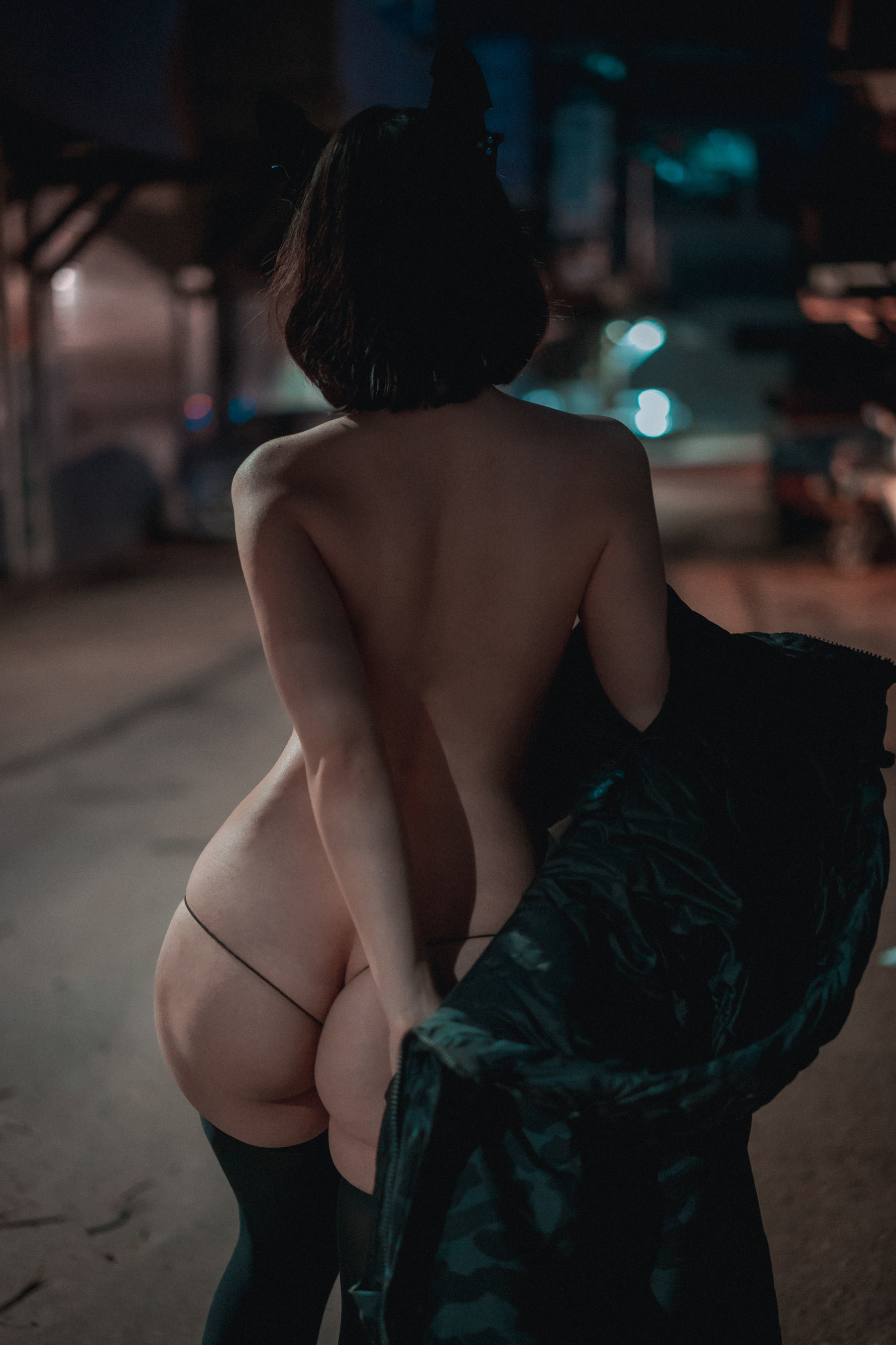 ジャワ] ミンミ - ルディ 真夜中の狼 写真セット