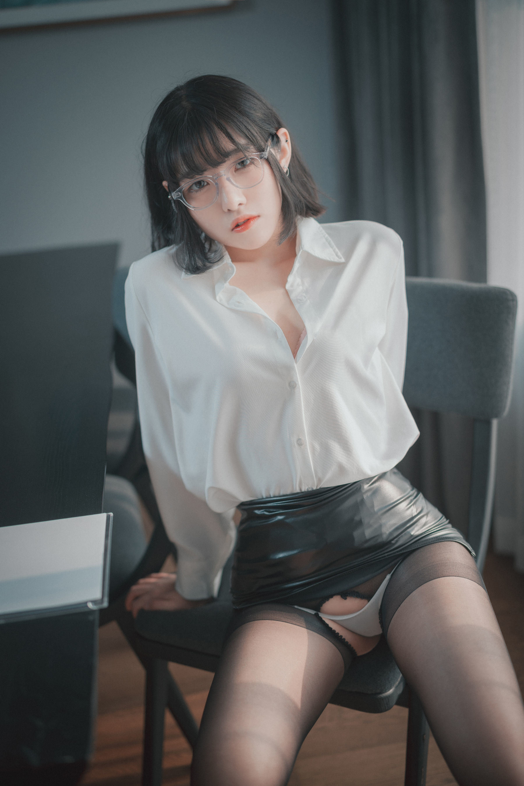 DJAWA] Sonson - Need Your Approval Photo Set