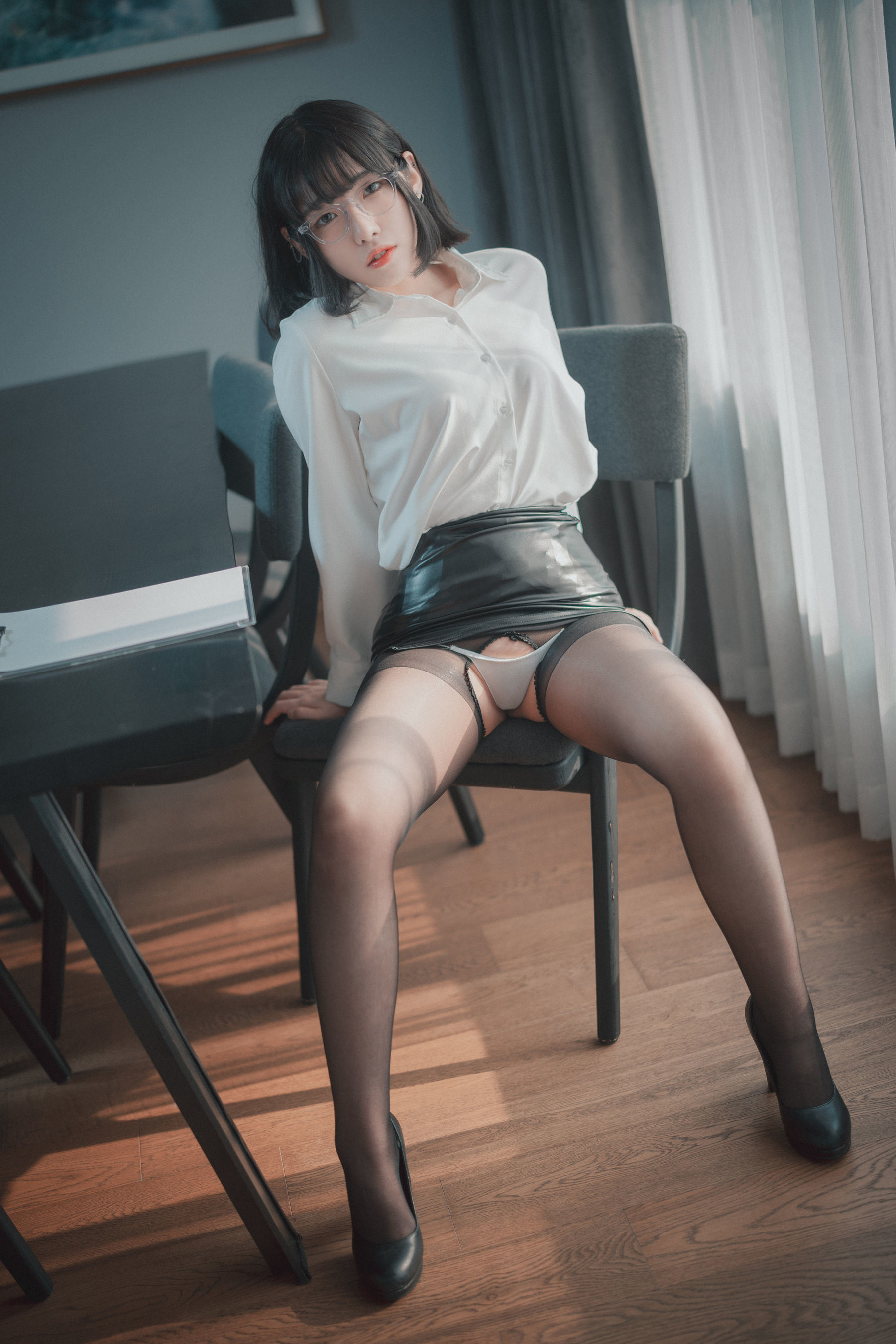 DJAWA] Sonson - Need Your Approval Photo Set
