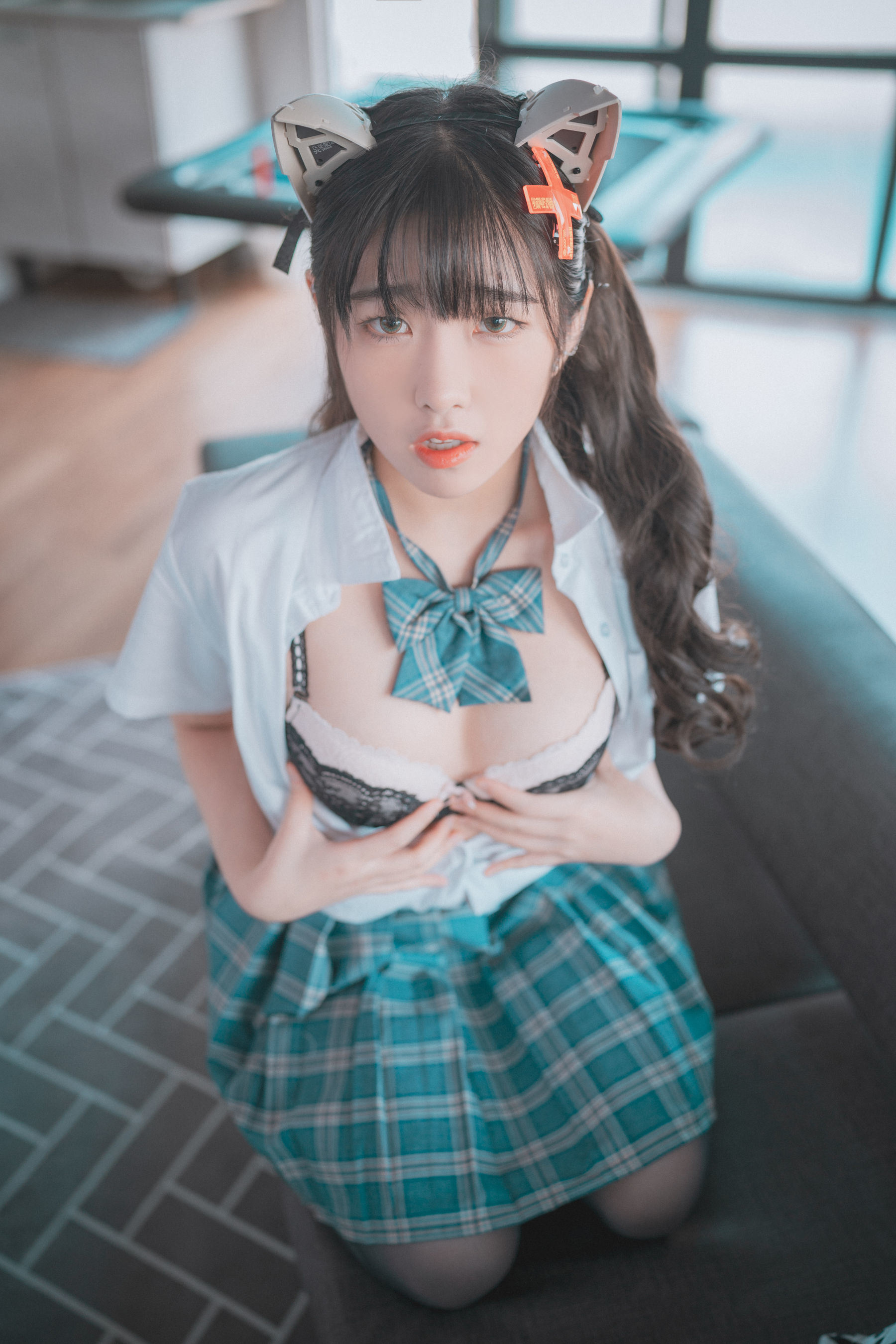 ディジャワ] ソンソン - プラグ ミー イン 写真セット