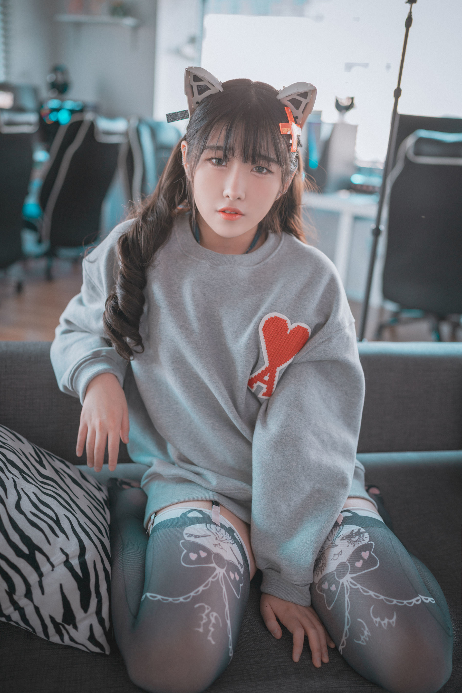 ディジャワ] ソンソン - プラグ ミー イン 写真セット