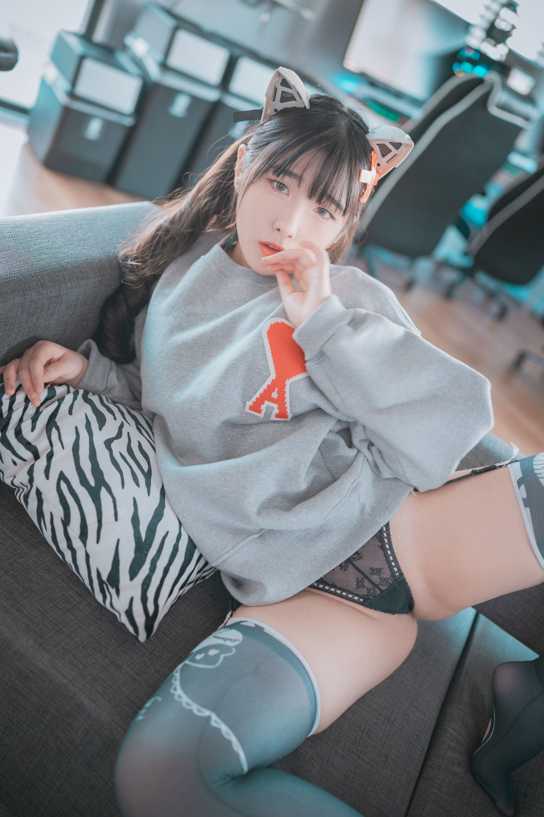 ディジャワ] ソンソン - プラグ ミー イン 写真セット