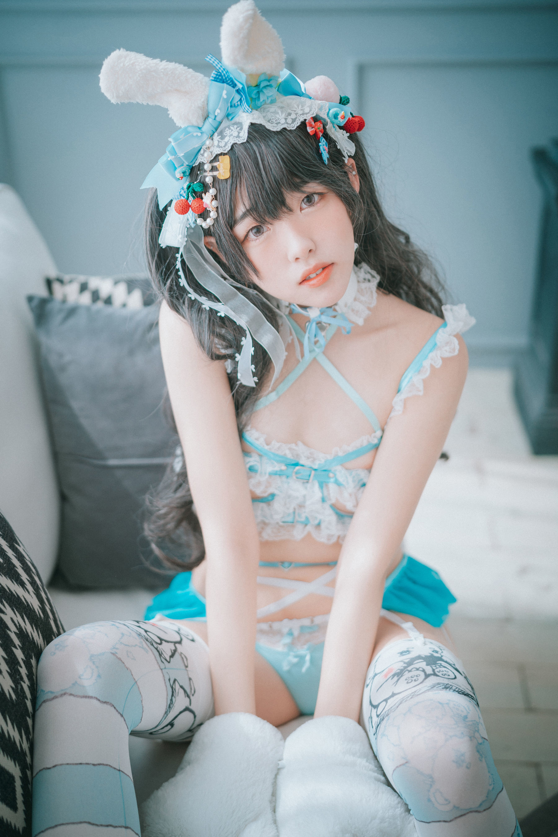 DJAWA] Sonson - Turquoise Bunny Photo Set