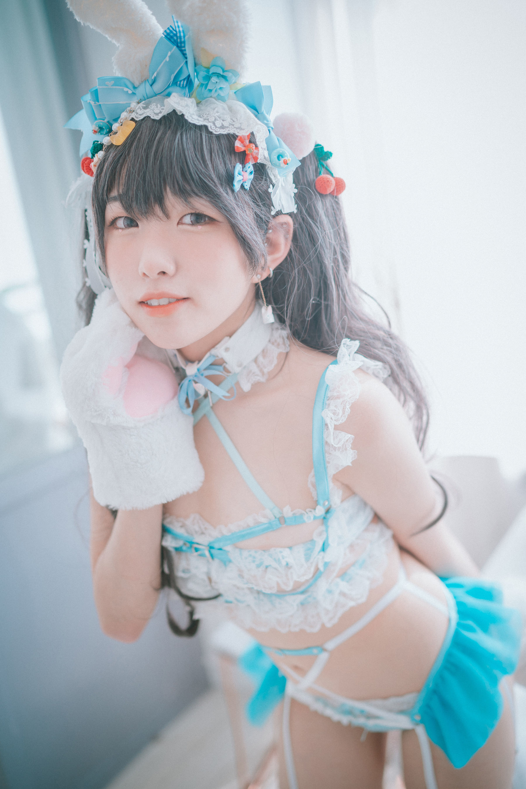 DJAWA] Sonson - Turquoise Bunny Photo Set