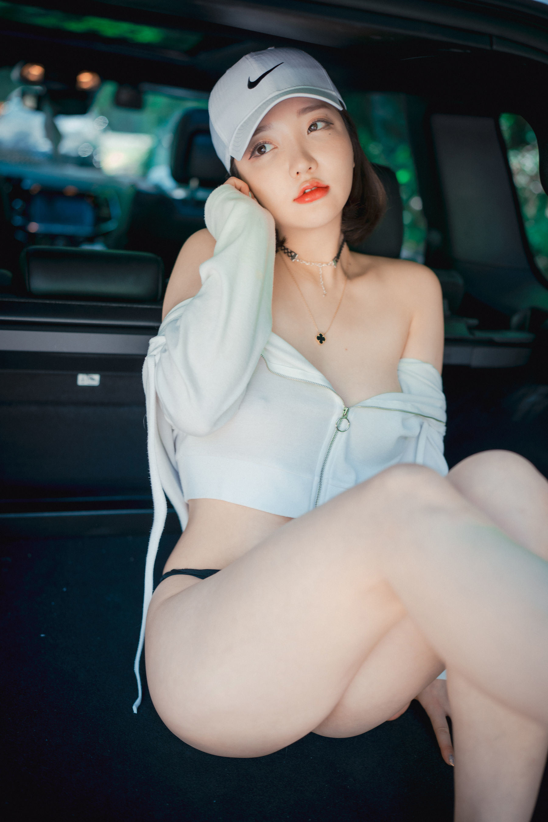 DJAWA] ยีอึน - ซน เดินป่า ชุดรูปภาพ