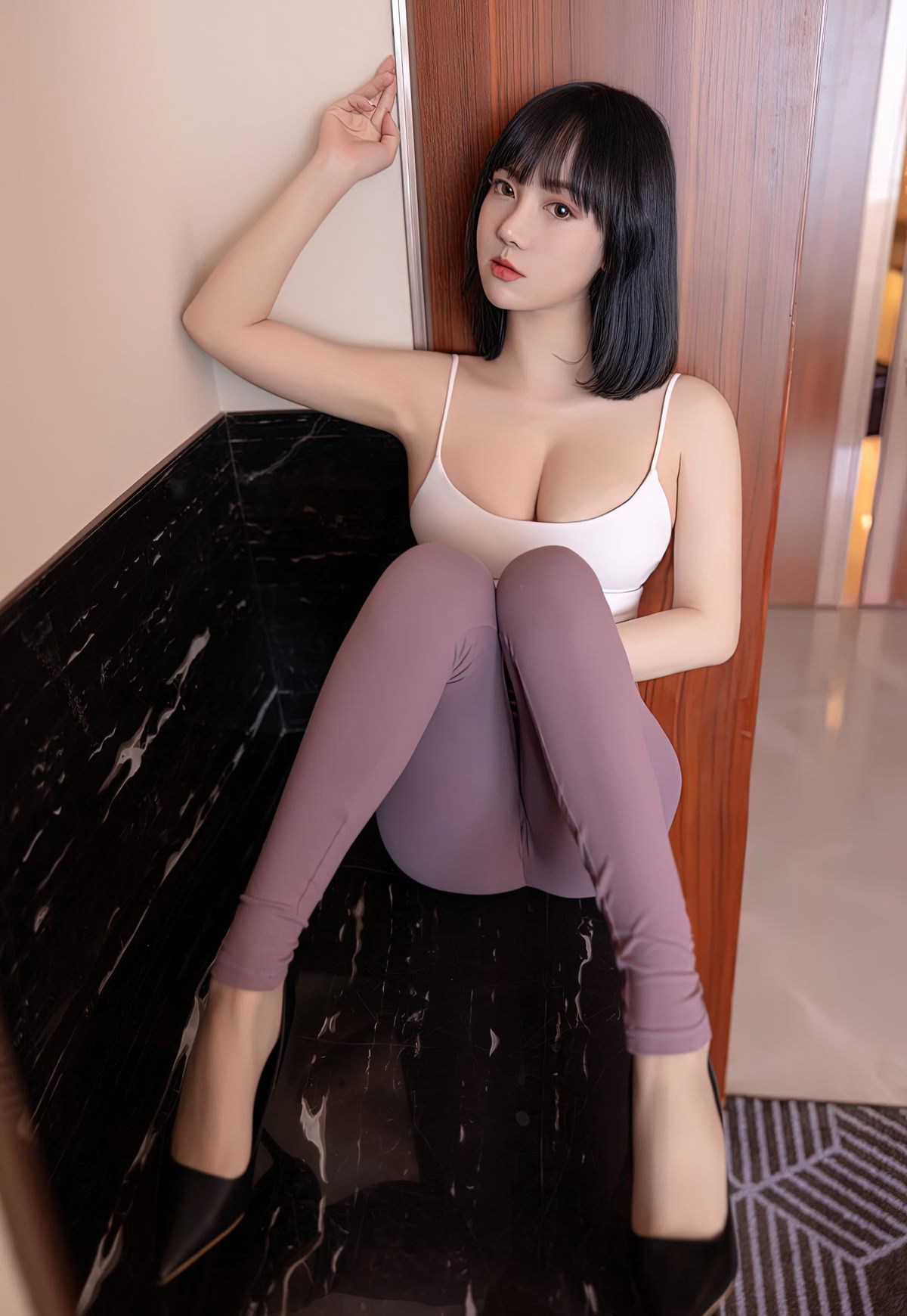 Douban Jiang gợi cảm tóc ngắn cực phẩm mông lớn phong tình tư thế đồ bó sát fitness mỹ nữ cực phẩm tất thịt chân ngọc