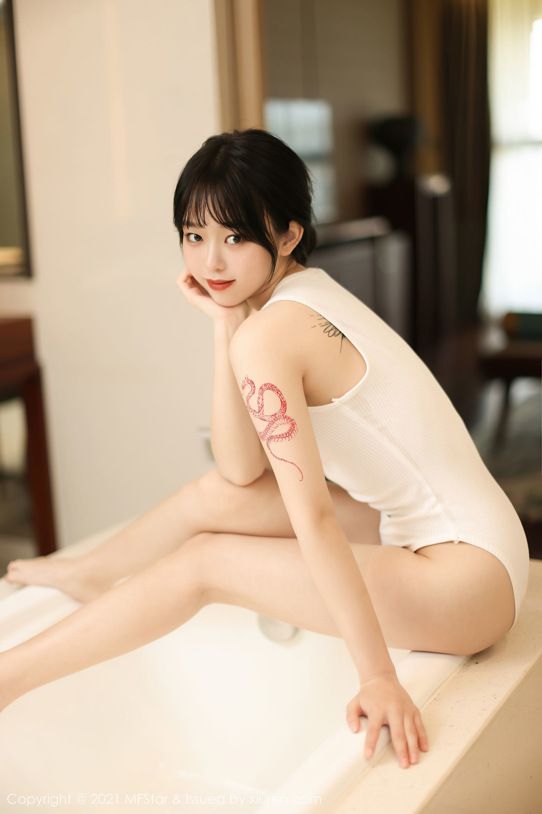 模范學院MFStar Vol.496 奶瓶子 濕身紋身寫真