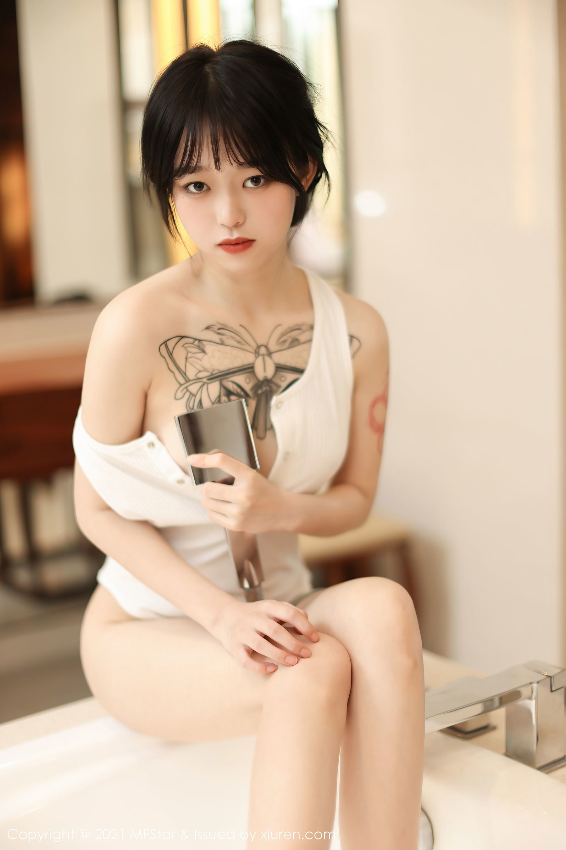 MFStar Vol.496 Baby Bottle Ảnh Tattoo Thân Ướt