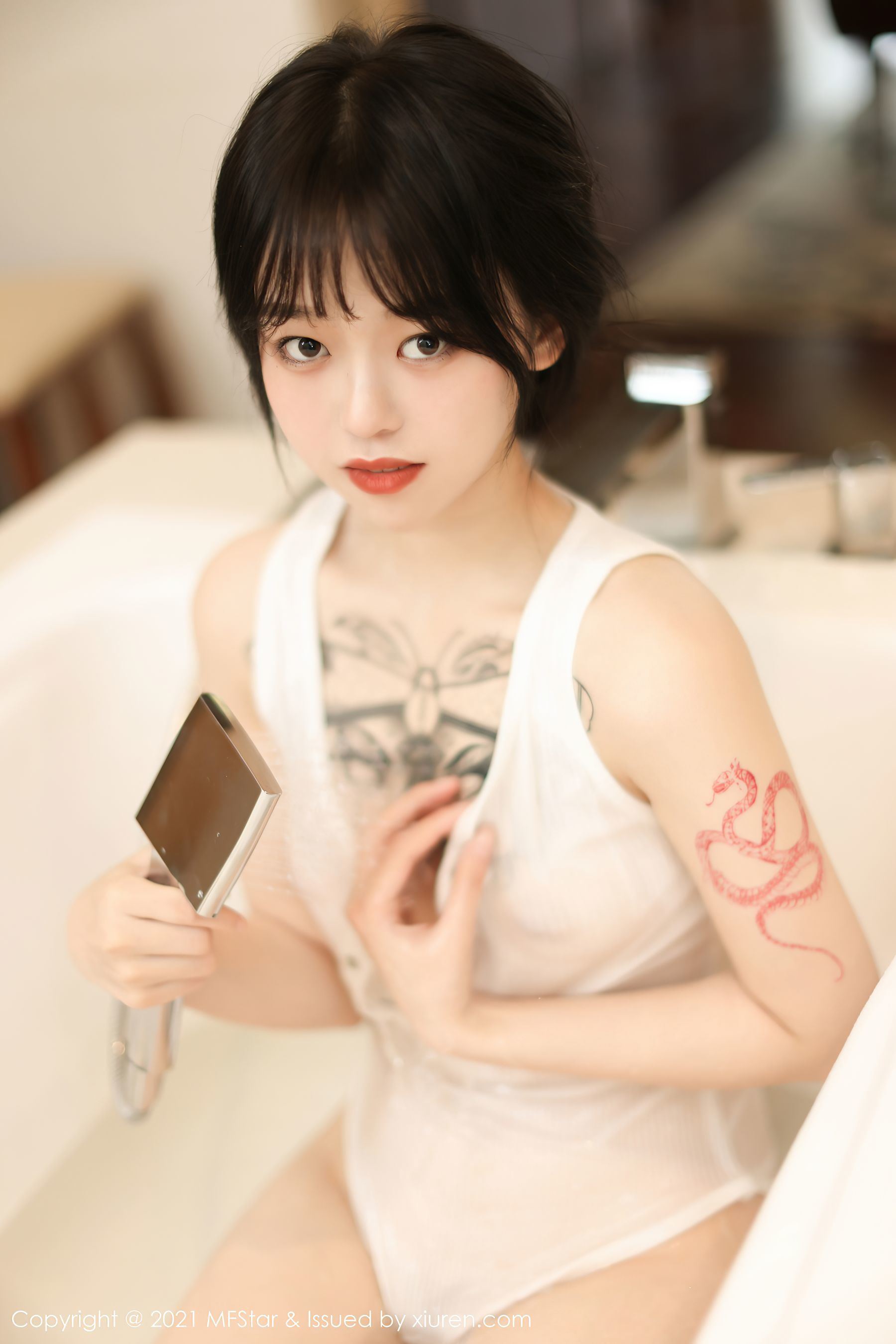 MFStar Vol.496 Baby Bottle Ảnh Tattoo Thân Ướt