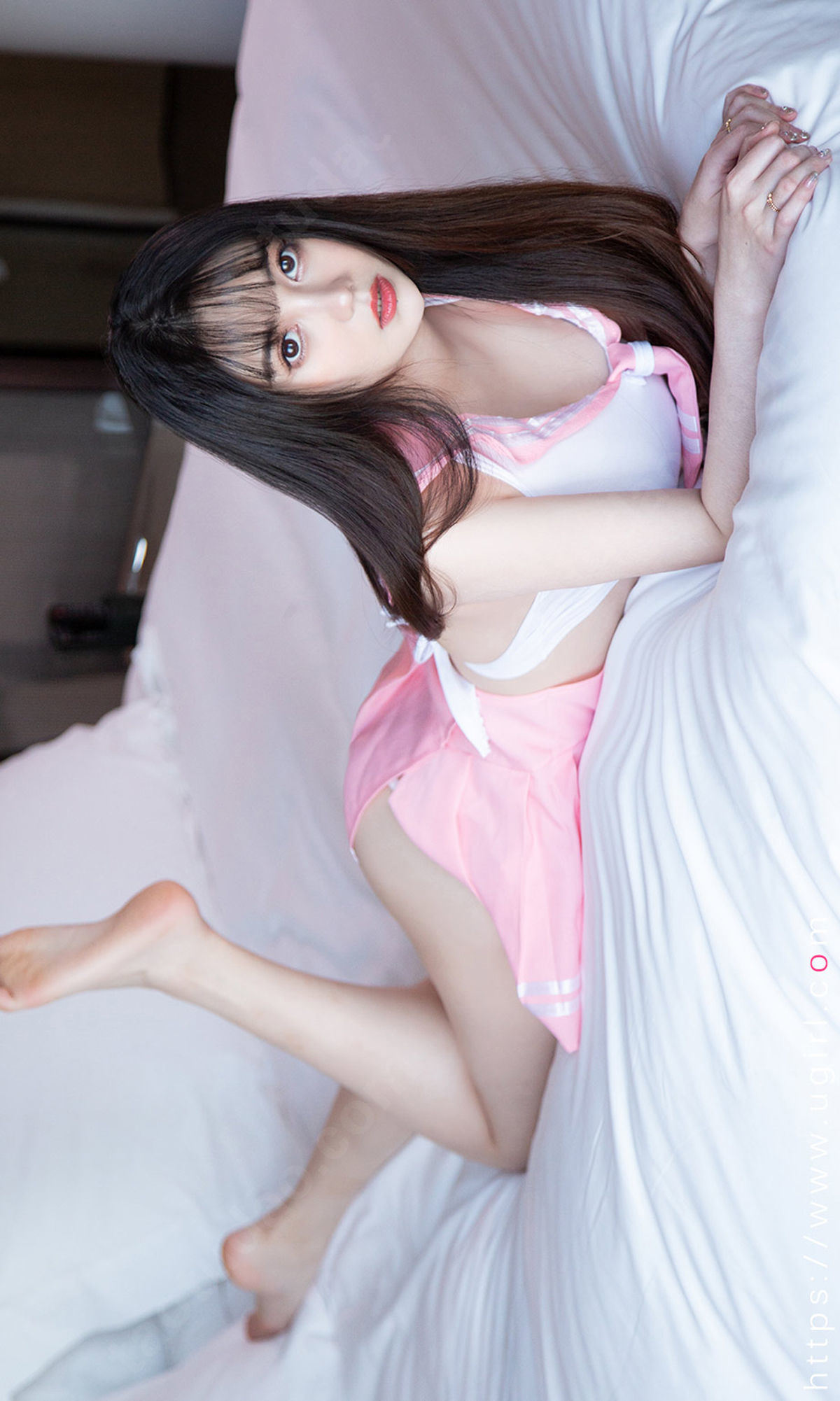 爱尤物Ugirls] No.2107 Rou Rou Sakura Schoolgirl