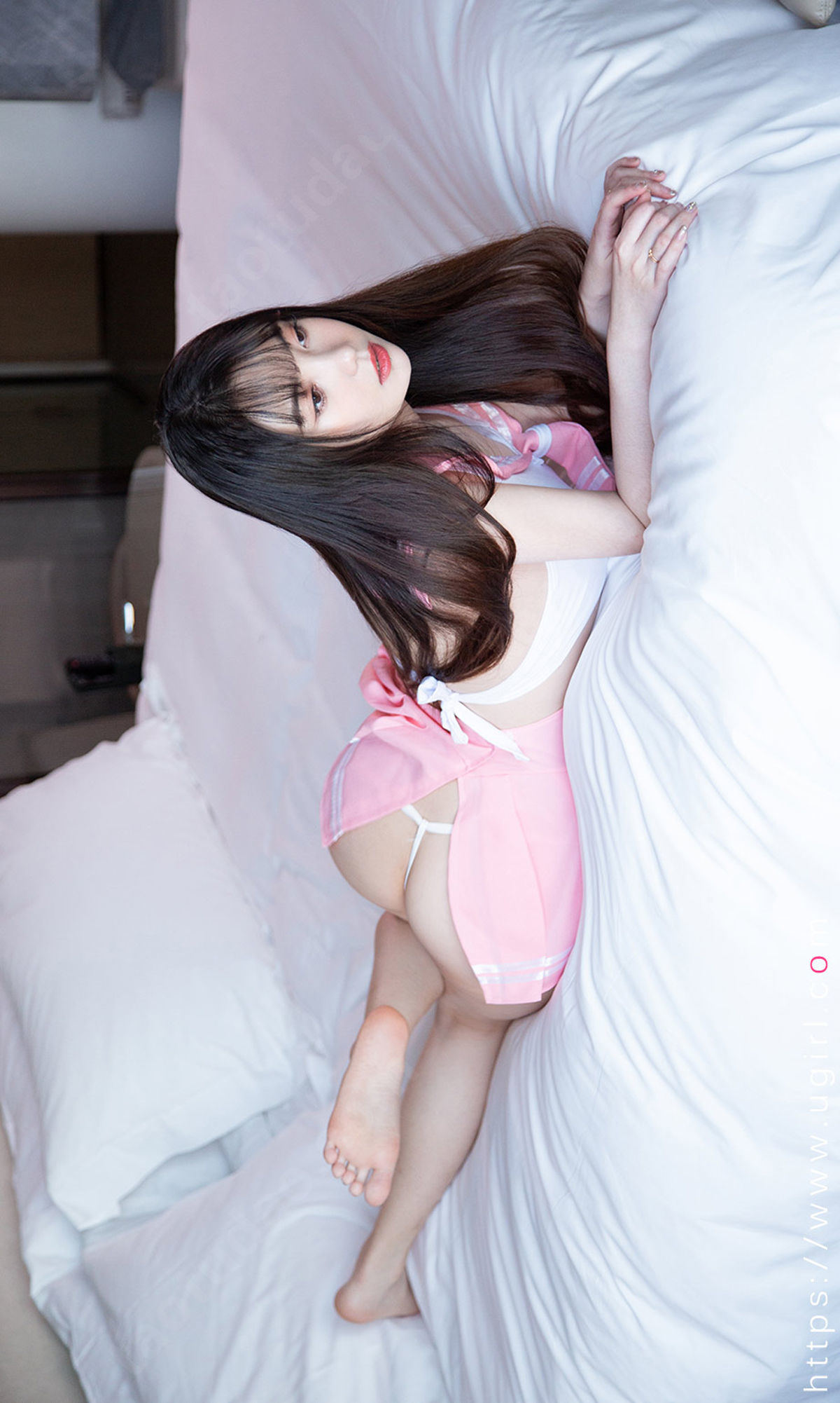爱尤物Ugirls] No.2107 Rou Rou Sakura Schoolgirl
