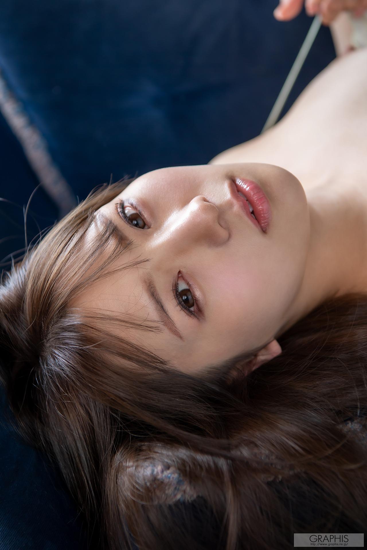 Graphis] First Gravure – 早野 詩 141P