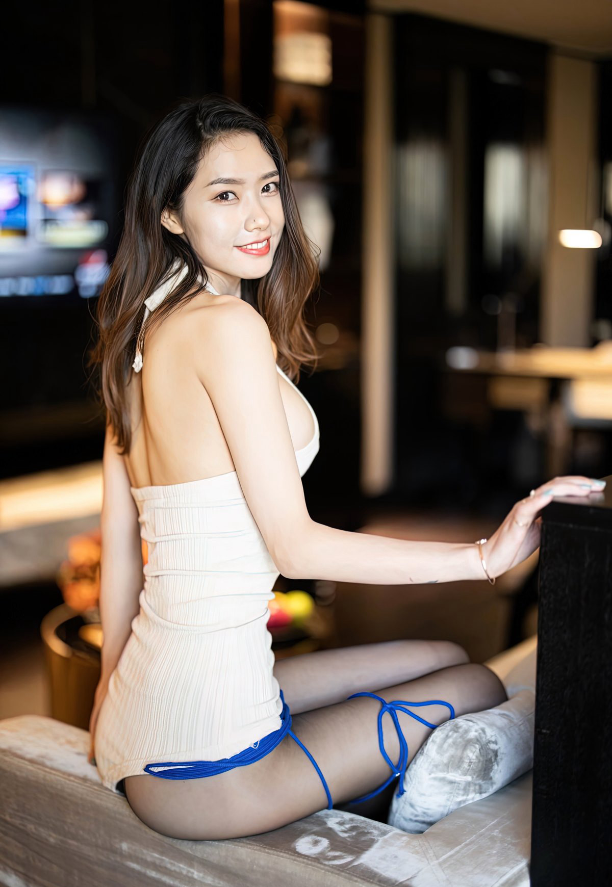 Phương Tử Huyên cực phẩm vớ đen không nội y gợi cảm chân ngọc quần áo bó sát tình dục vớ đen mỹ nhân.