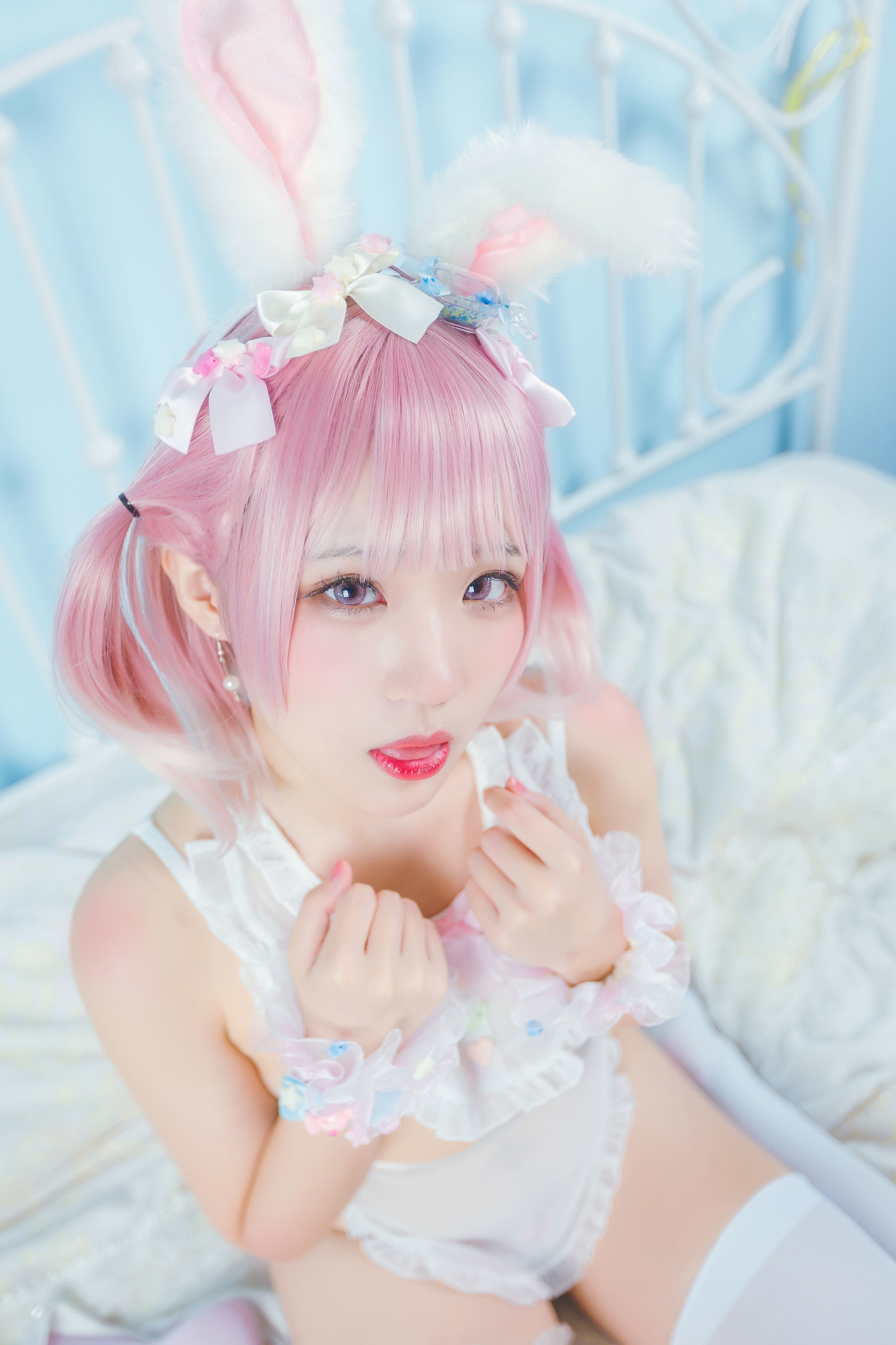 Internet Celebrity Coser Photobook] Anime Blogger Mime Mimi - White and Pink Bunny Girl