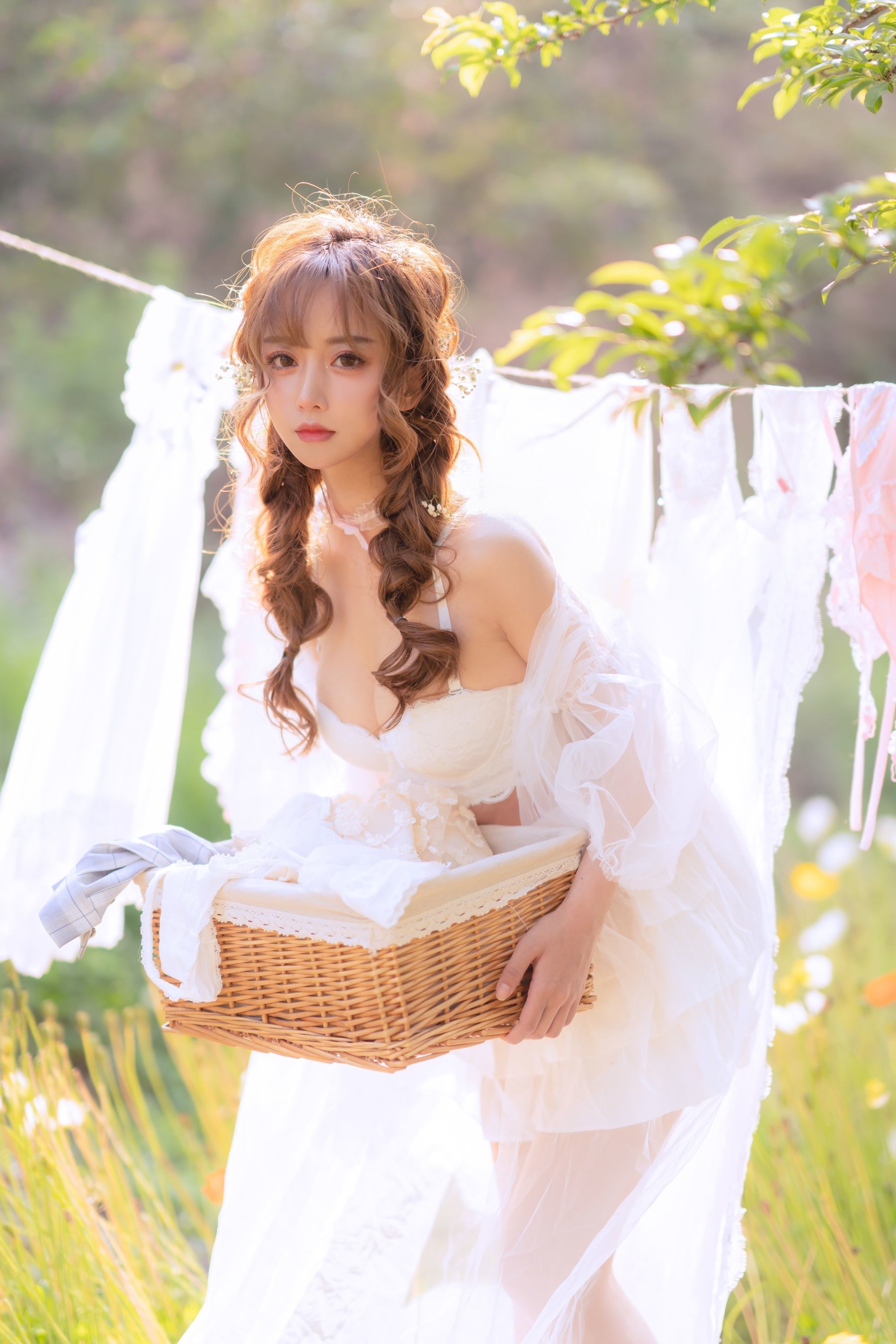Ảnh Net hồng COSER] Ảnh Douyu Mi Tiên Tiên Sama - Phiên bản giới hạn mùa hè: Phơi quần áo