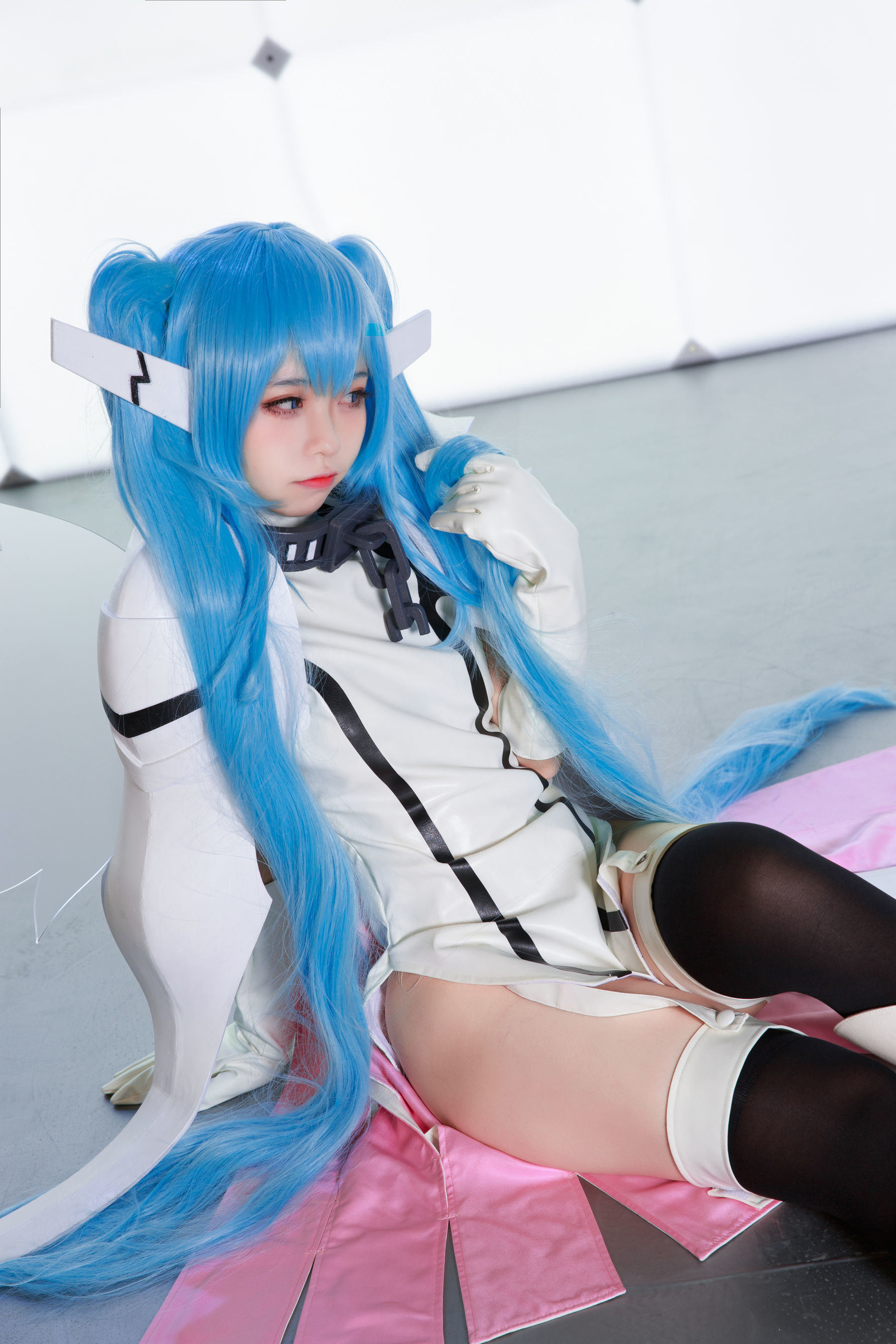 Internet Celebrity Cosplayer Photobook] Anime Blogger G44 Will Not Get Hurt - Nymph