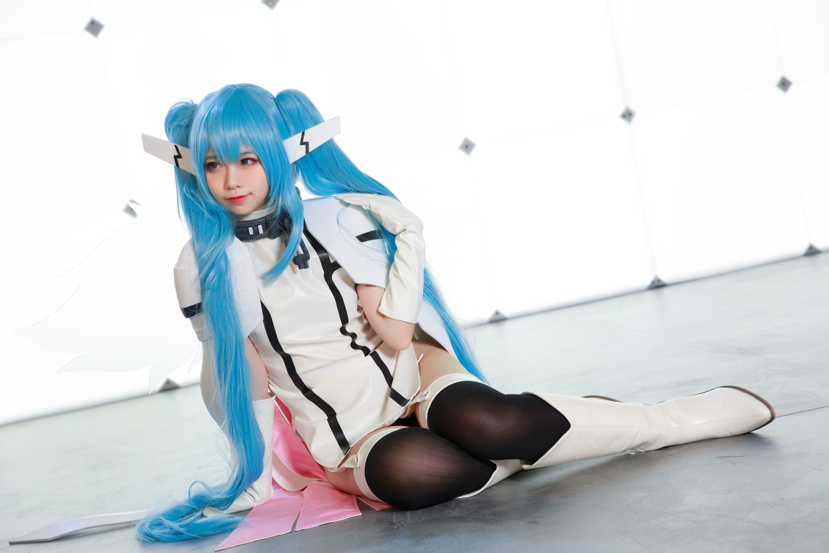 Internet Celebrity Cosplayer Photobook] Anime Blogger G44 Will Not Get Hurt - Nymph