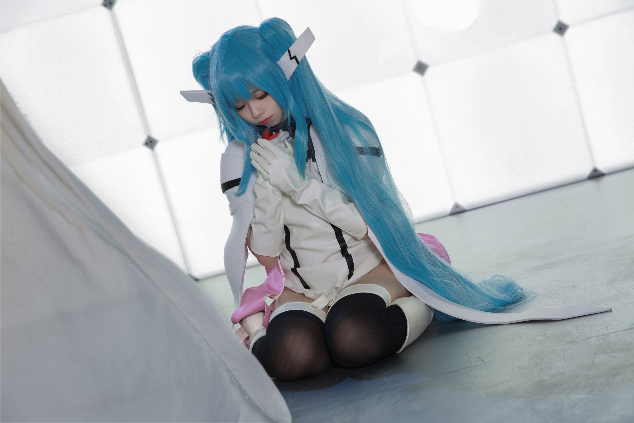 Internet Celebrity Cosplayer Photobook] Anime Blogger G44 Will Not Get Hurt - Nymph