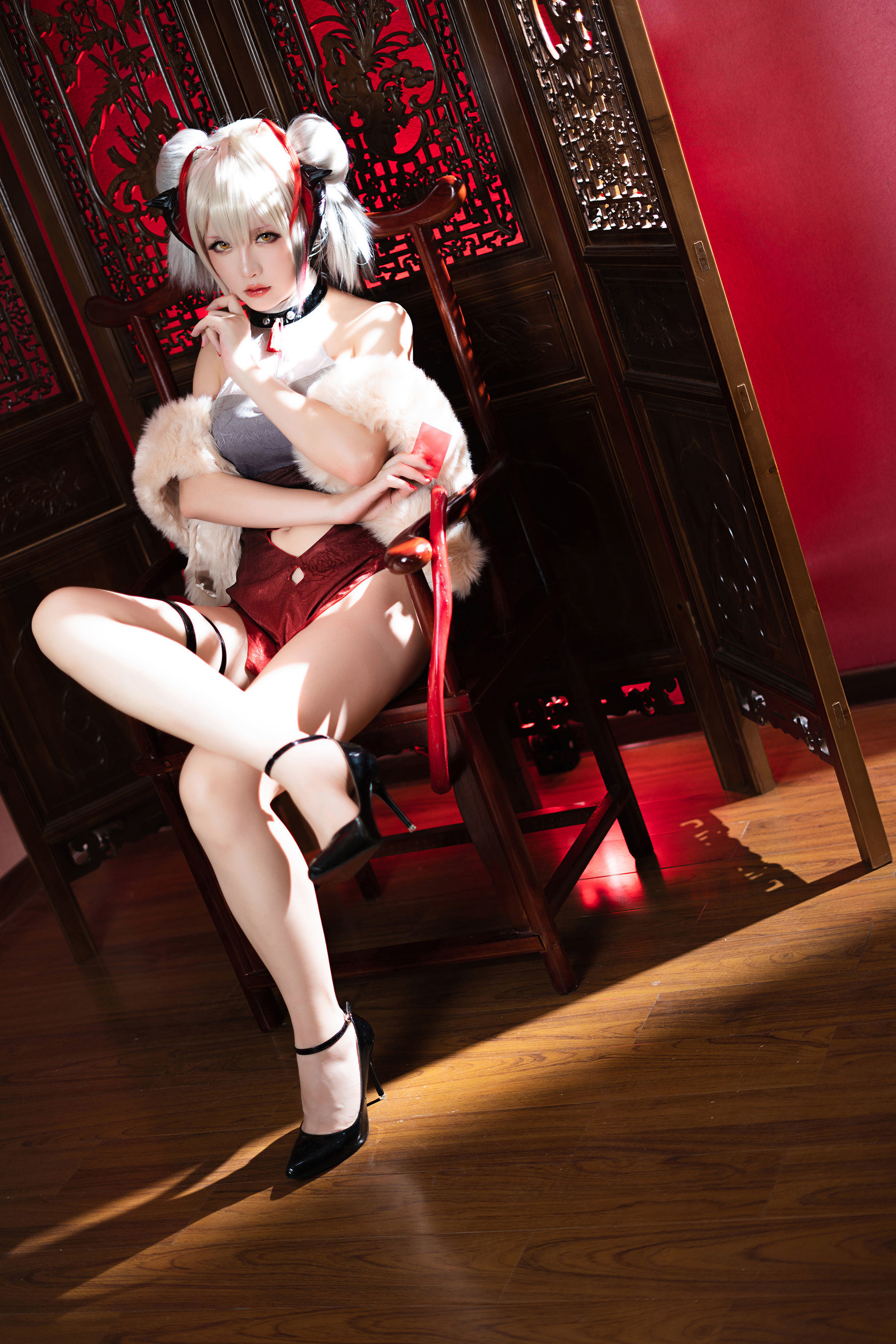 Internet Celebrity COSER Photobook] COSER Miss Xing Zhi Chi Chi - W- Doujin Qipao