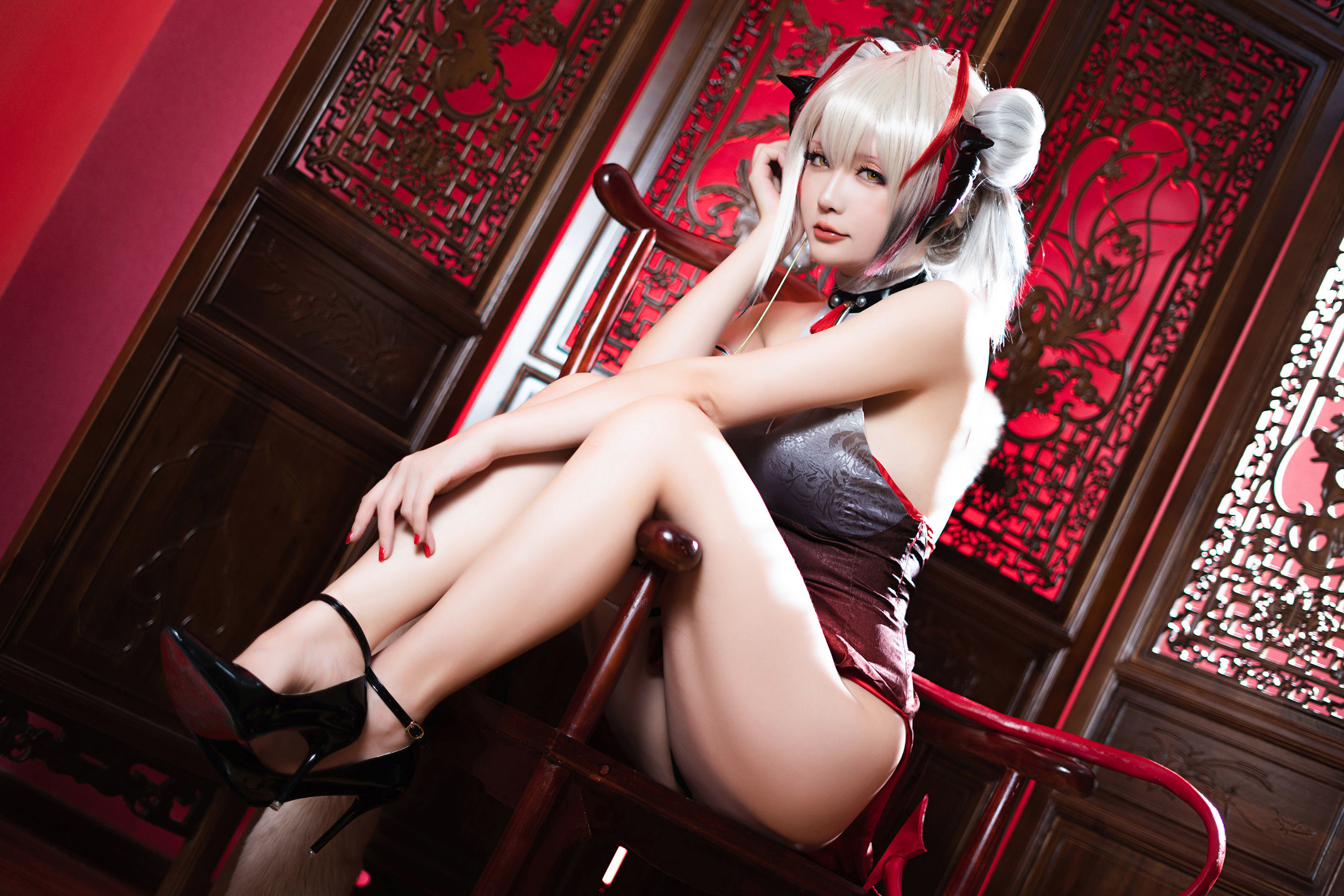 Internet Celebrity COSER Photobook] COSER Miss Xing Zhi Chi Chi - W- Doujin Qipao