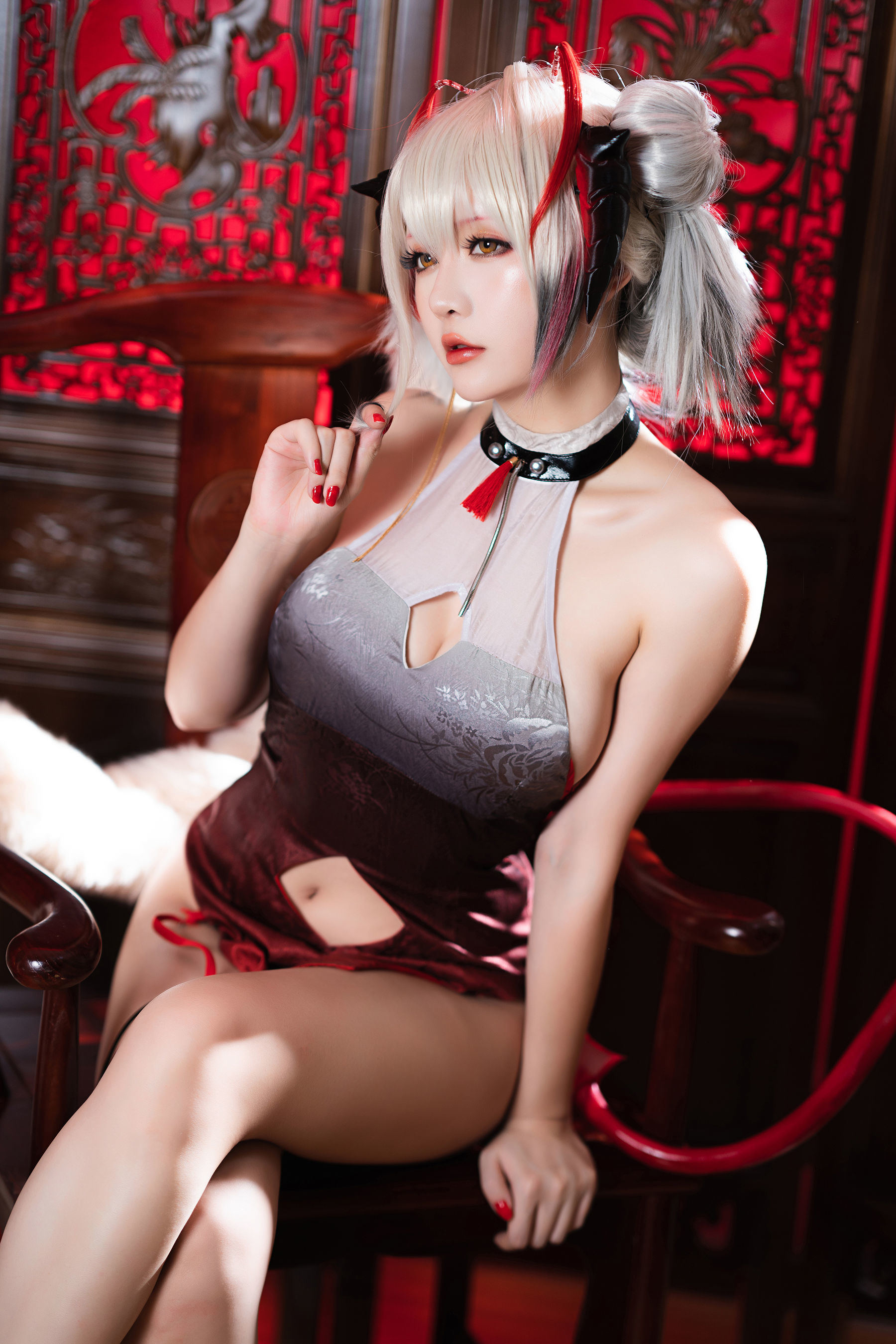 Internet Celebrity COSER Photobook] COSER Miss Xing Zhi Chi Chi - W- Doujin Qipao