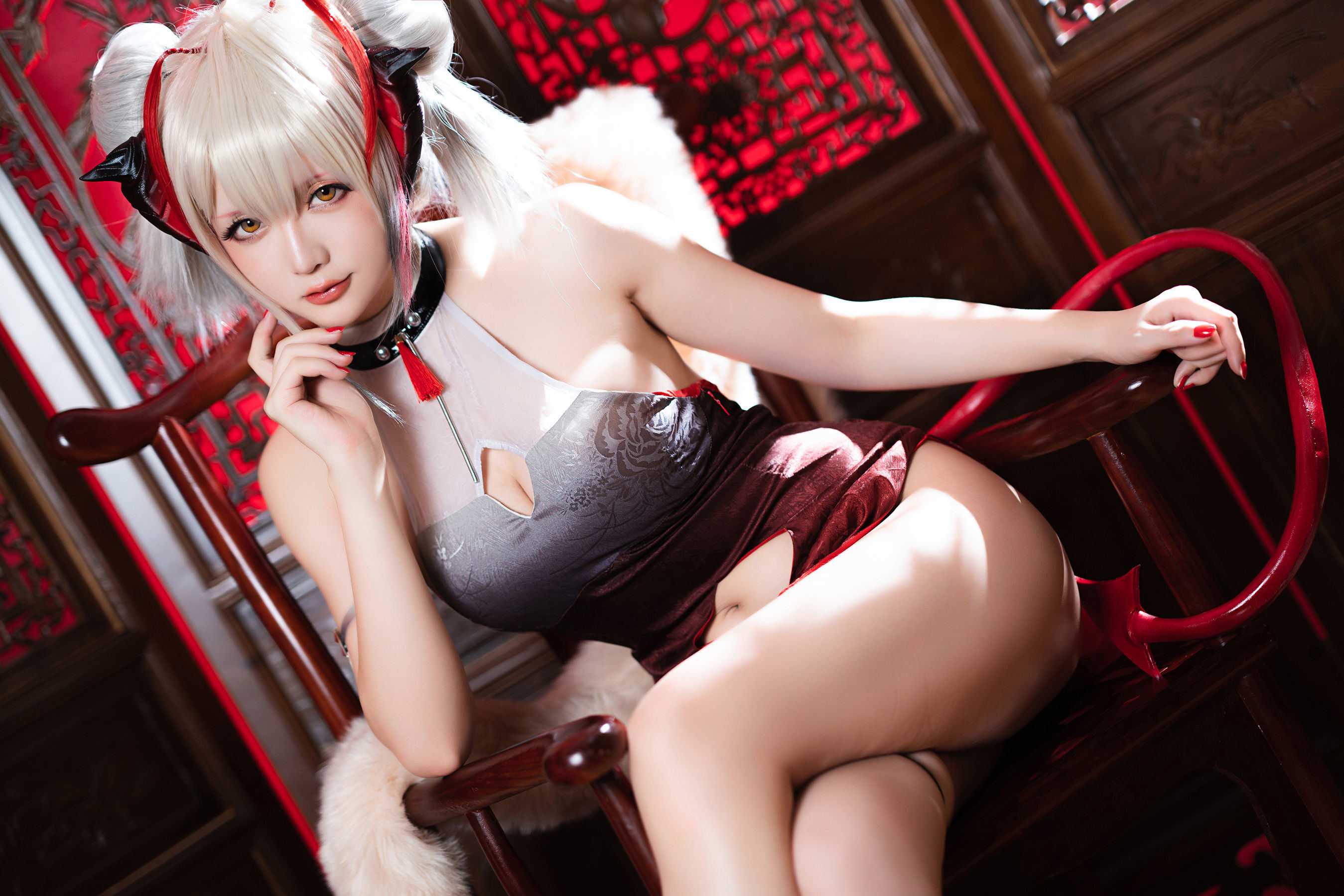 Internet Celebrity COSER Photobook] COSER Miss Xing Zhi Chi Chi - W- Doujin Qipao
