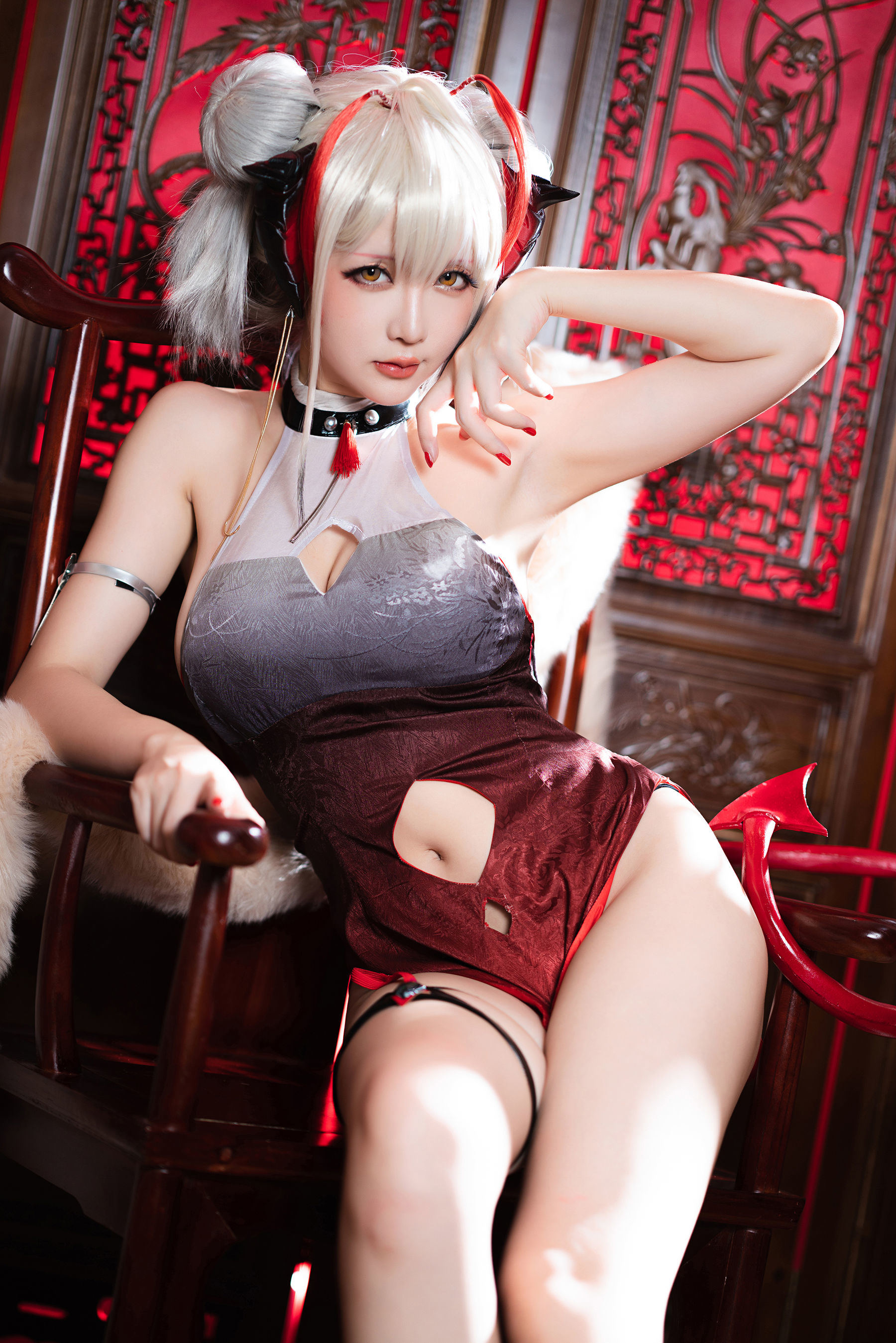 Internet Celebrity COSER Photobook] COSER Miss Xing Zhi Chi Chi - W- Doujin Qipao