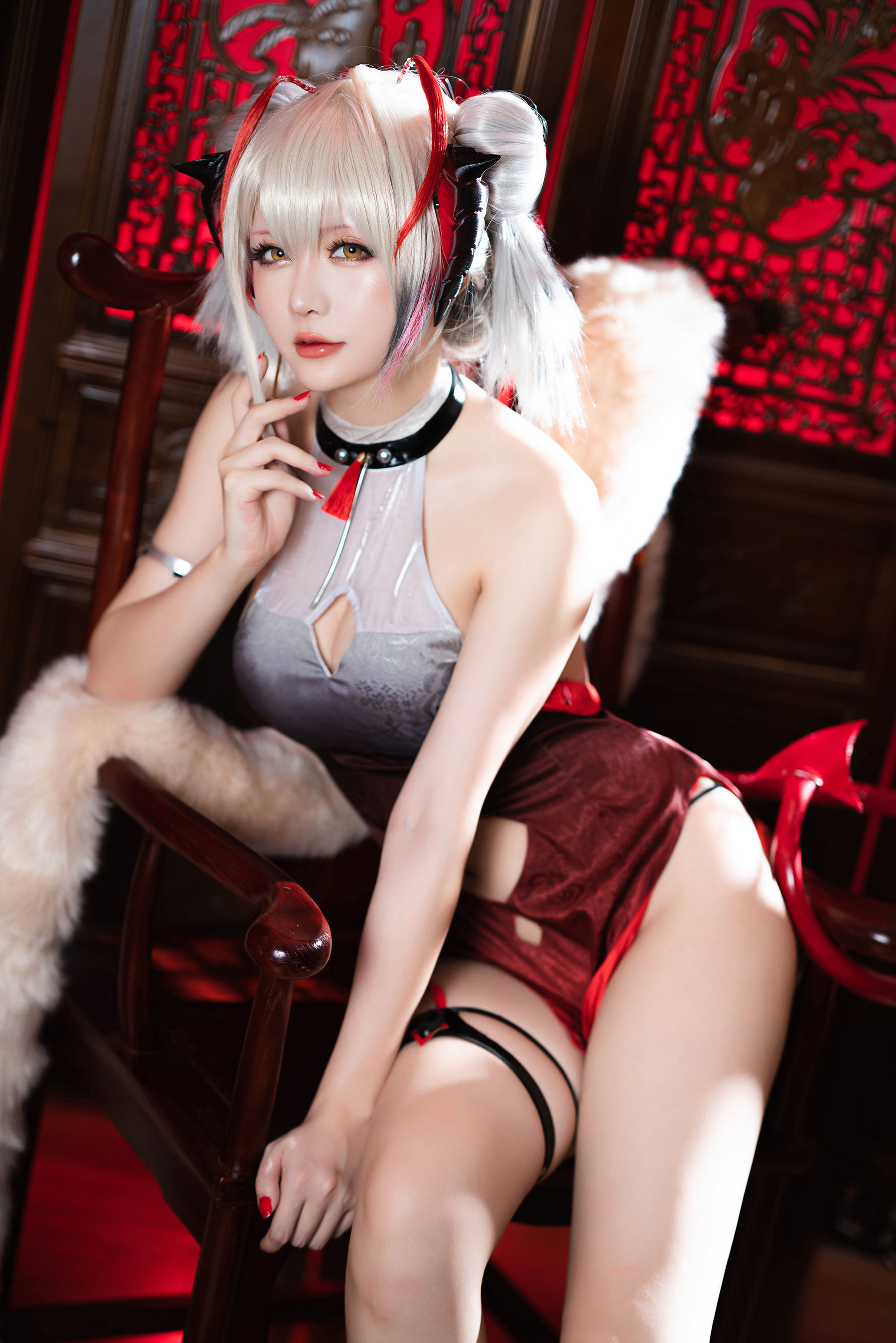 Internet Celebrity COSER Photobook] COSER Miss Xing Zhi Chi Chi - W- Doujin Qipao