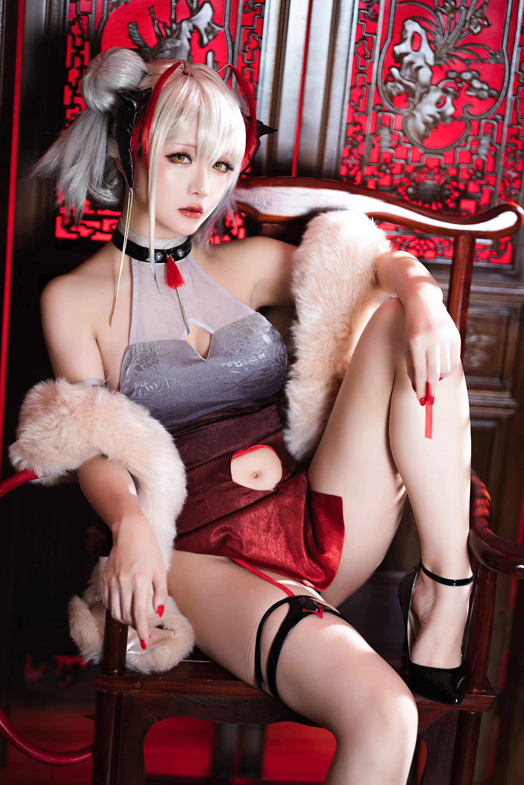 Internet Celebrity COSER Photobook] COSER Miss Xing Zhi Chi Chi - W- Doujin Qipao