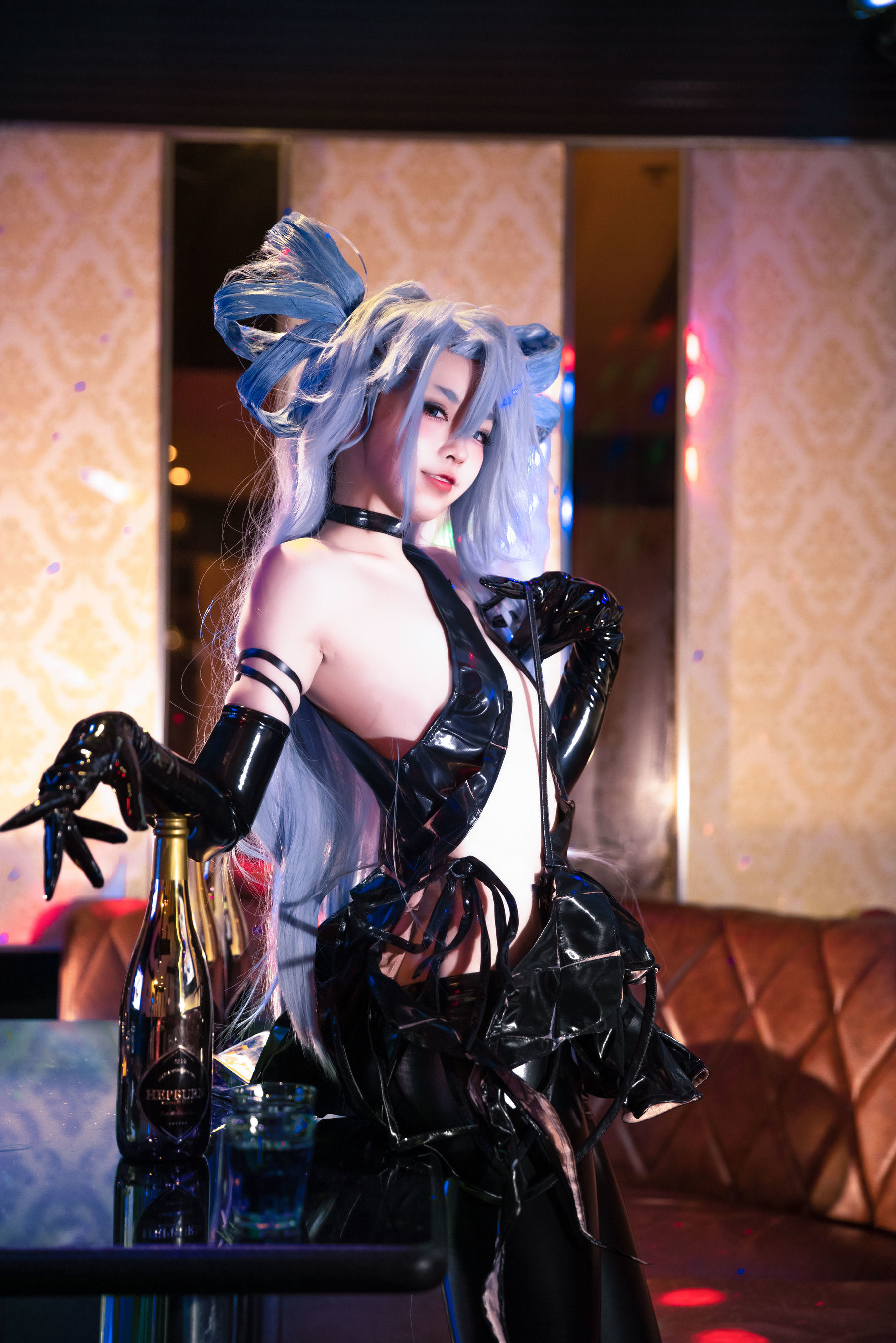 Internet Celebrity Coser Photobook] Anime Blogger G44 Will Not Get Hurt - Champagne Phantom Thief
