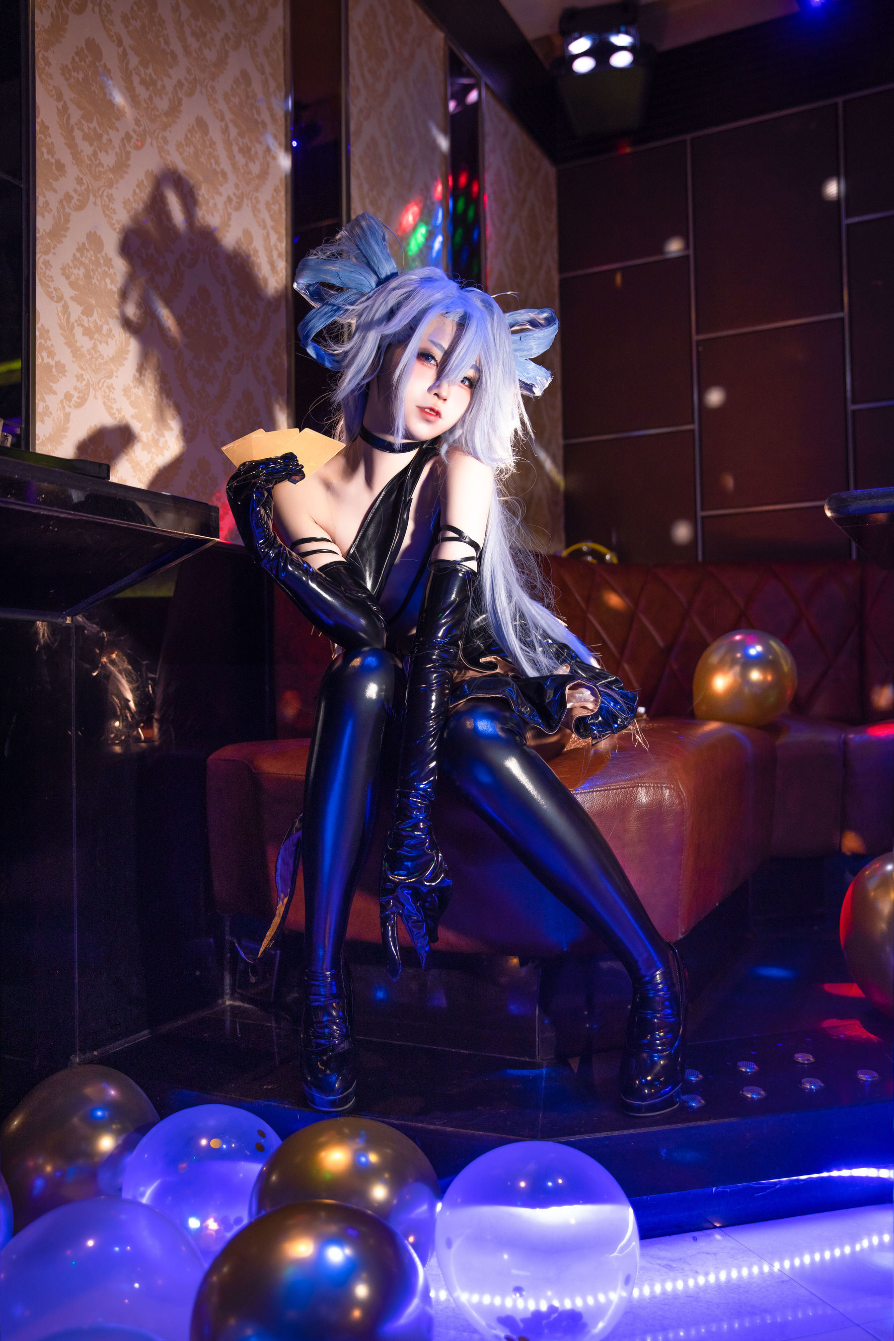Internet Celebrity Coser Photobook] Anime Blogger G44 Will Not Get Hurt - Champagne Phantom Thief
