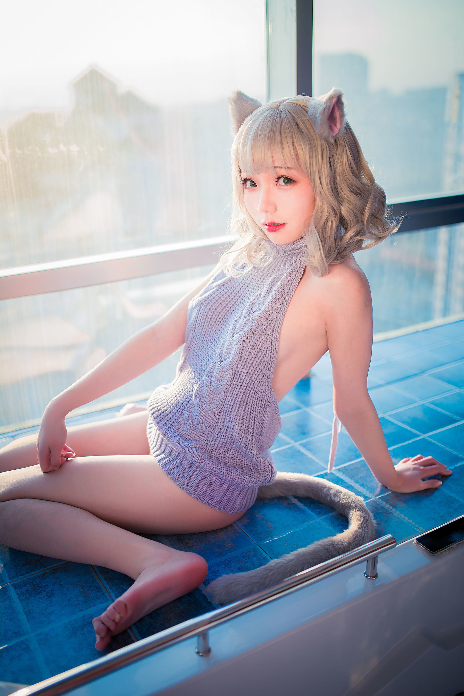 Internet Celebrity COSER Photobook]  belle ta Fan Service Mao - Backless Sweater