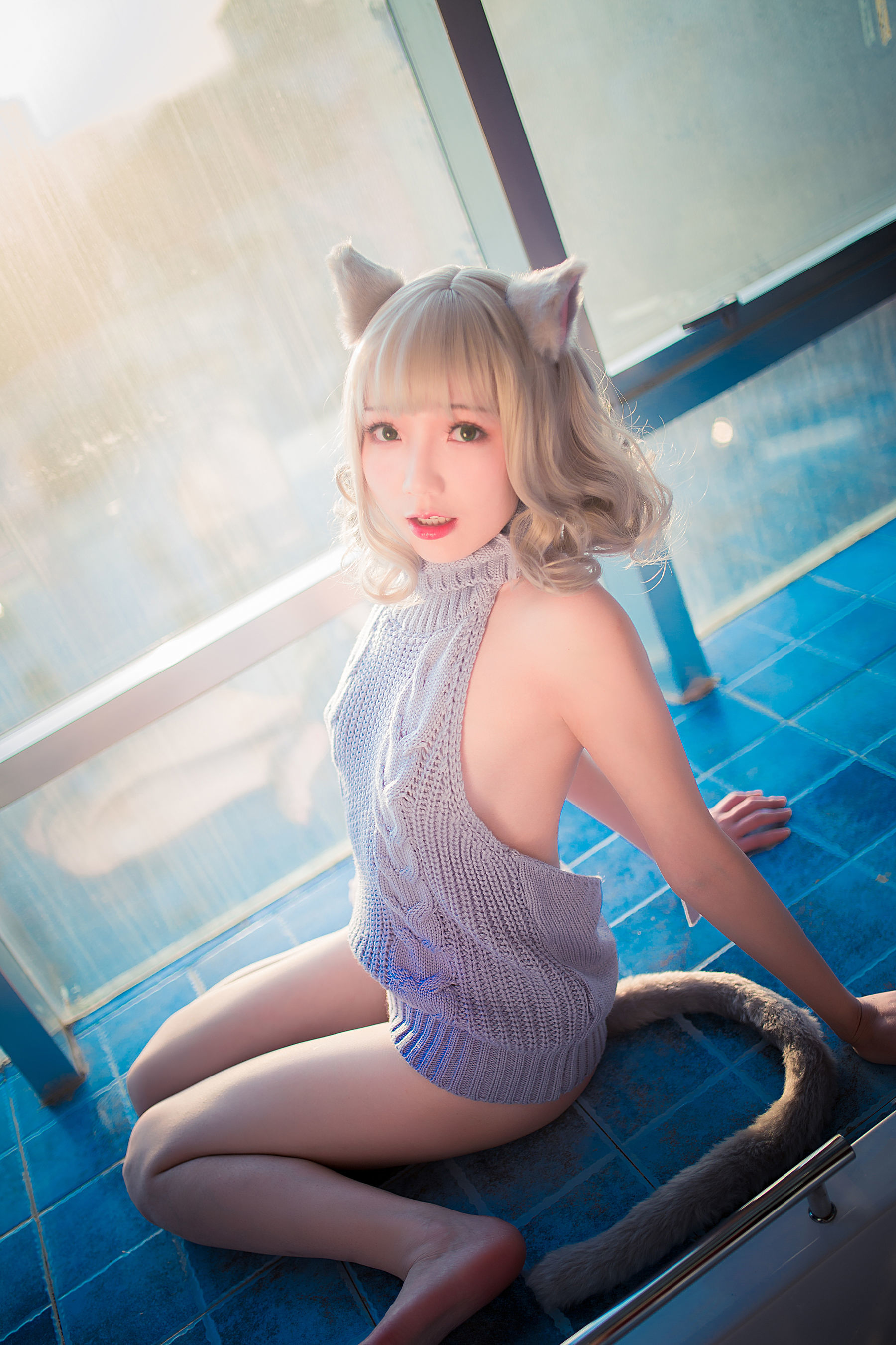 Internet Celebrity COSER Photobook]  belle ta Fan Service Mao - Backless Sweater