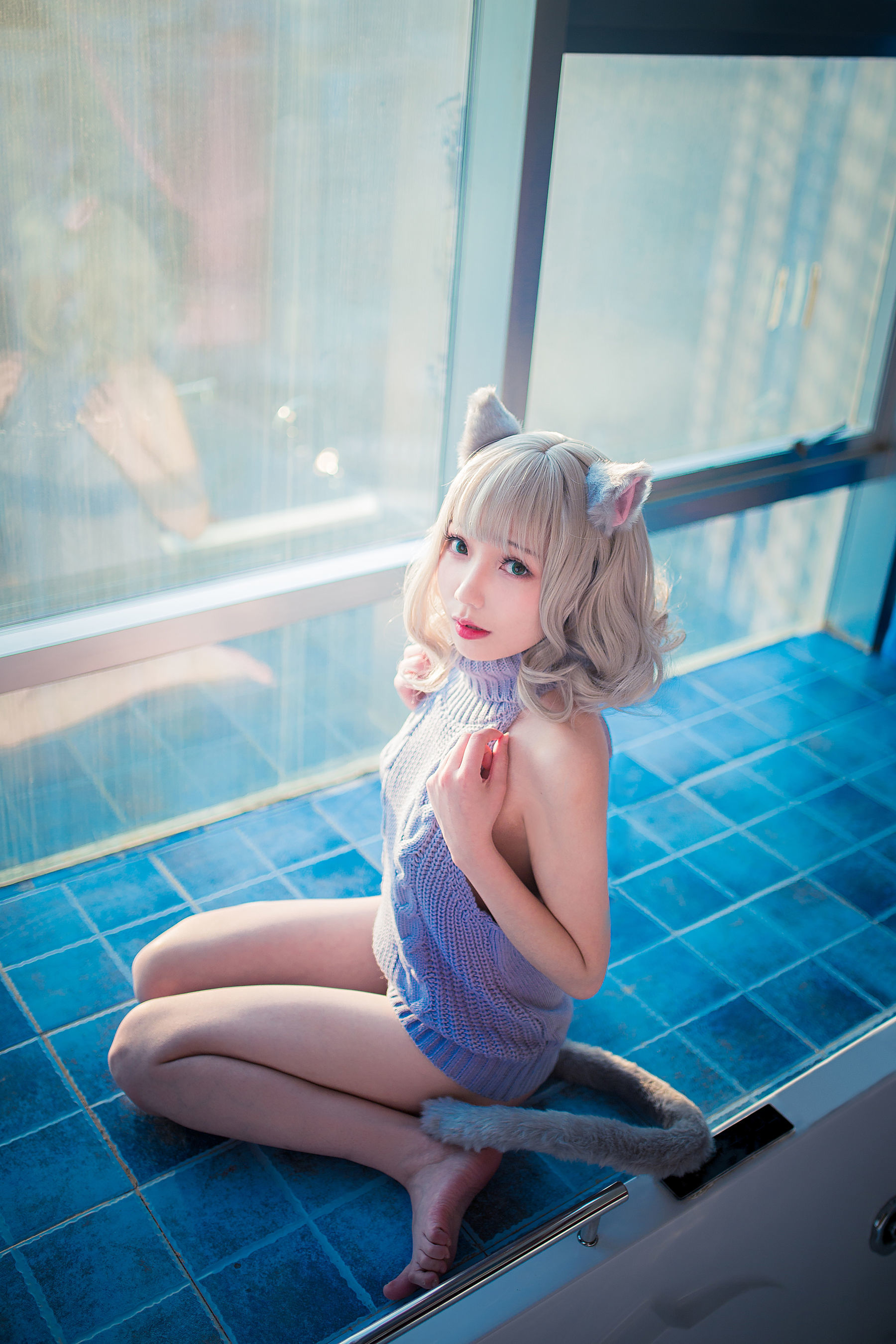 ネット有名人コスプレイヤー写真] ロリ福利真央 Mao - 背中露出セーター