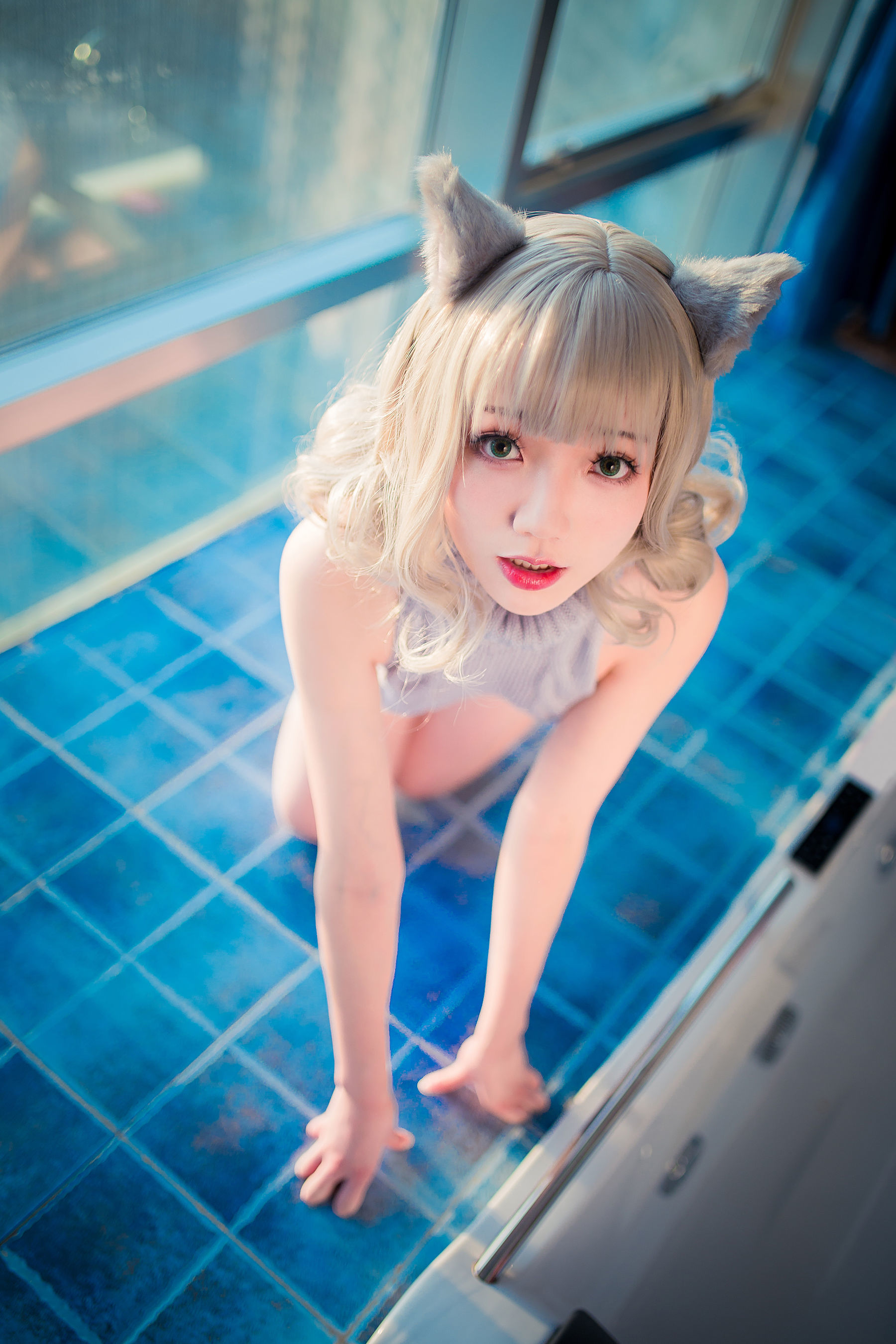 ネット有名人コスプレイヤー写真] ロリ福利真央 Mao - 背中露出セーター