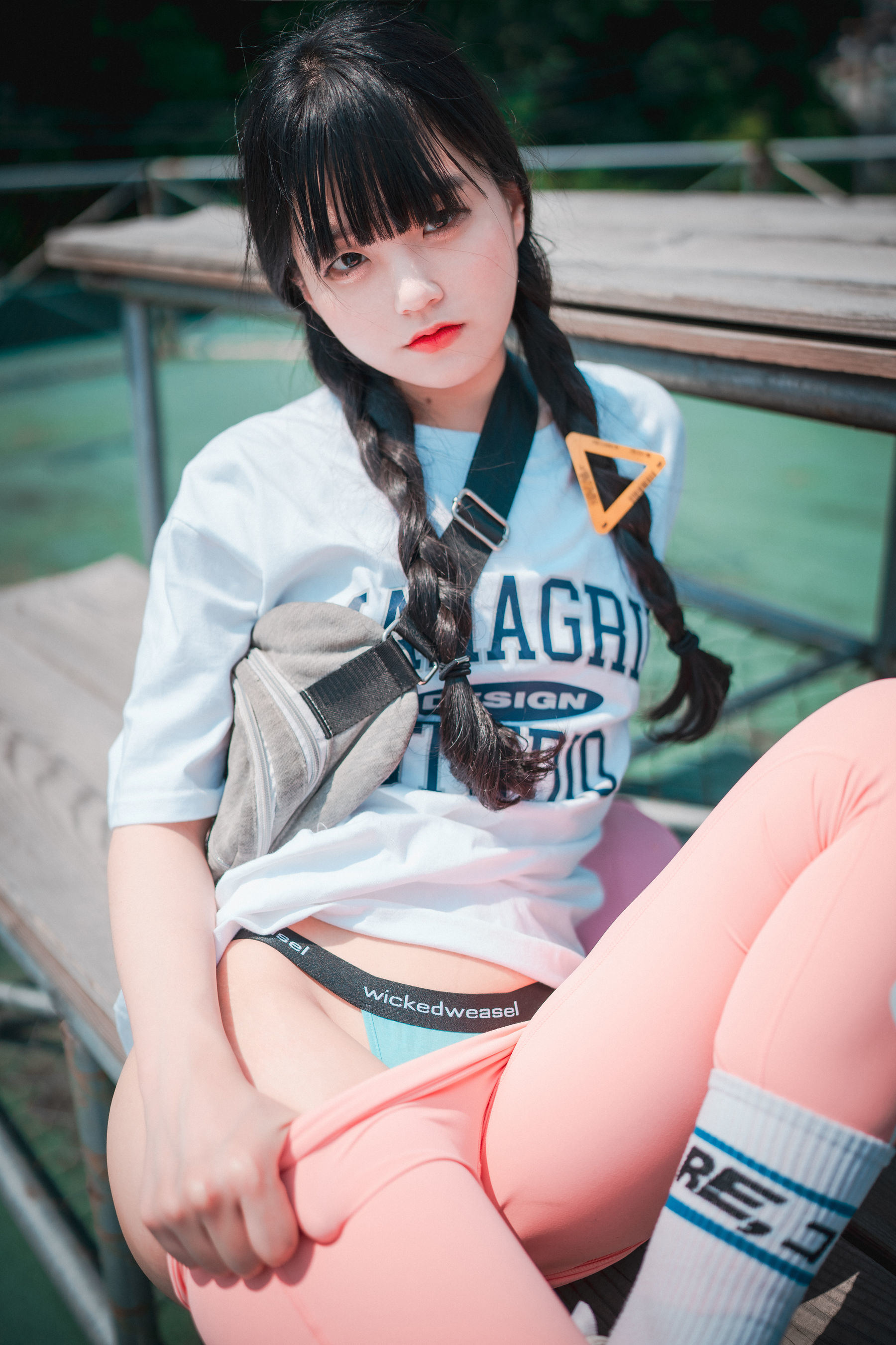 DJAWA] Jenny - Lỏng và Chặt Hồng