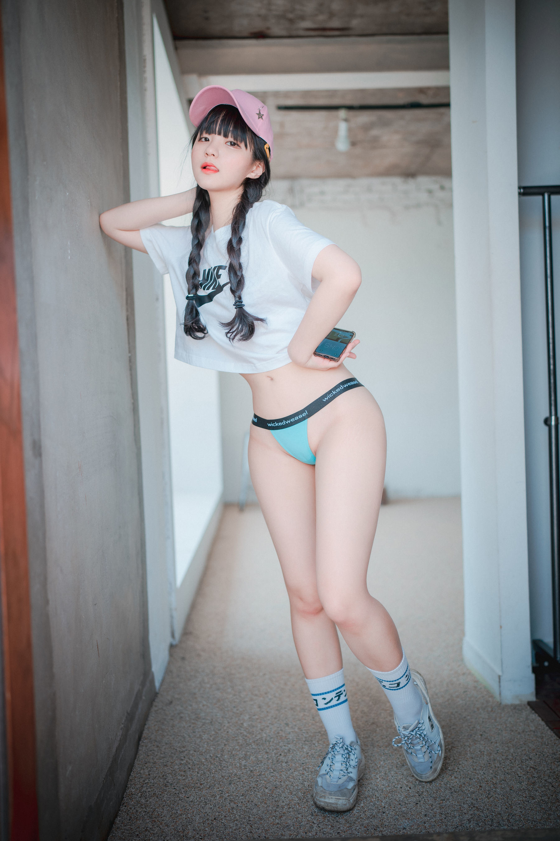 DJAWA] Jenny - Lỏng và Chặt Hồng
