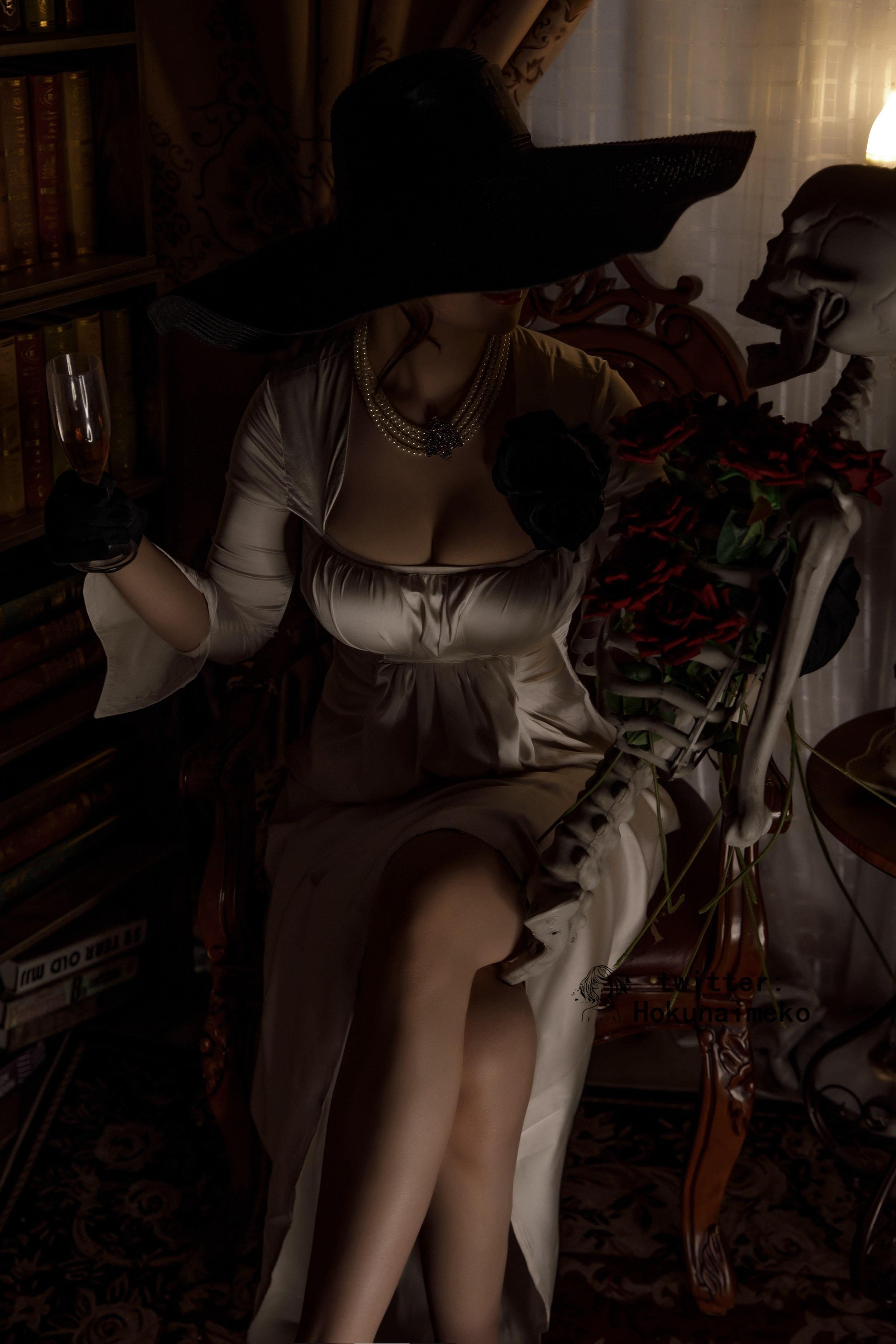 Hokunaimeko 北乃芽子 - Alcina Dimitrescu 70P