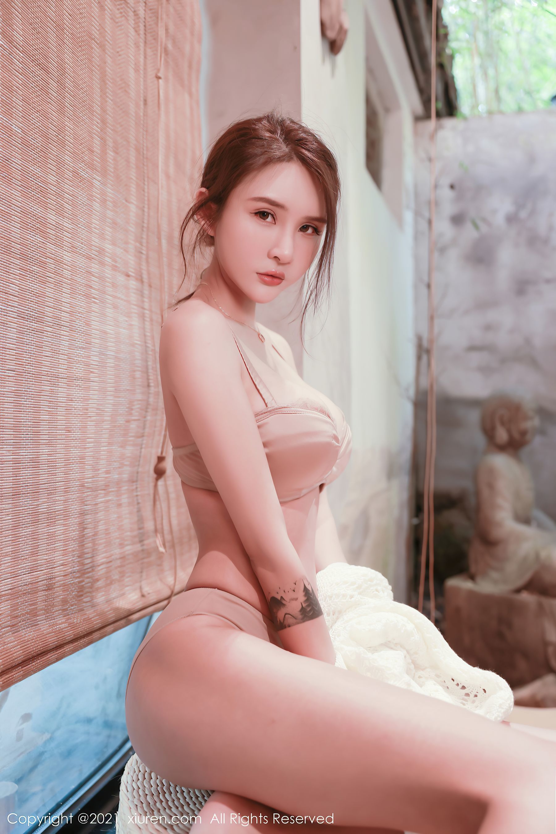 XiuRen No. 3530 Emily Yin Fei