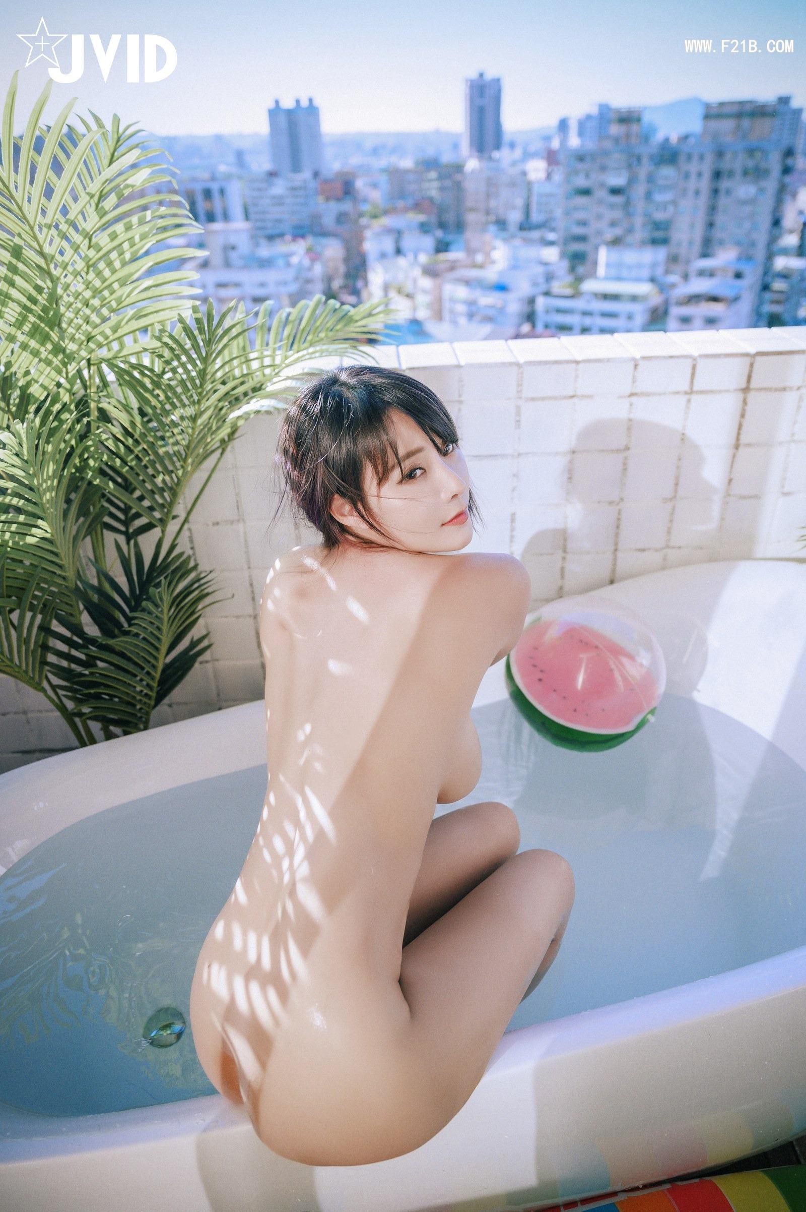 [JVID] 爆乳女神乐乐 178P