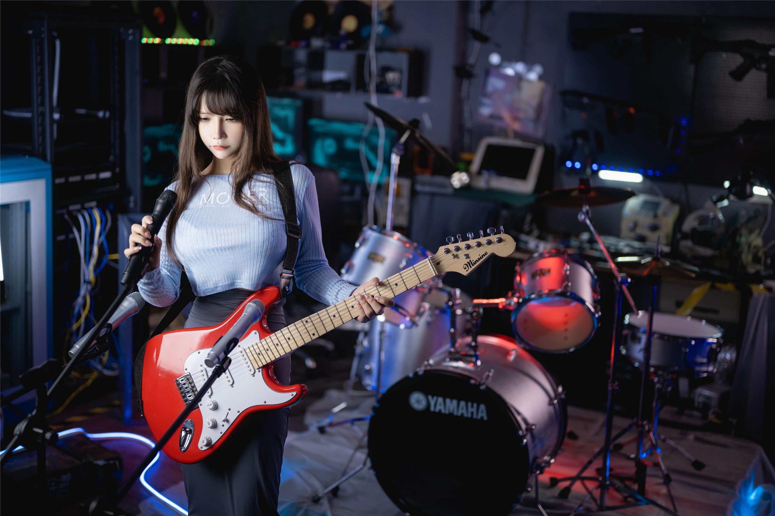 Take Away Mo Zi aa - Vol.038 Guitar Sister 50P