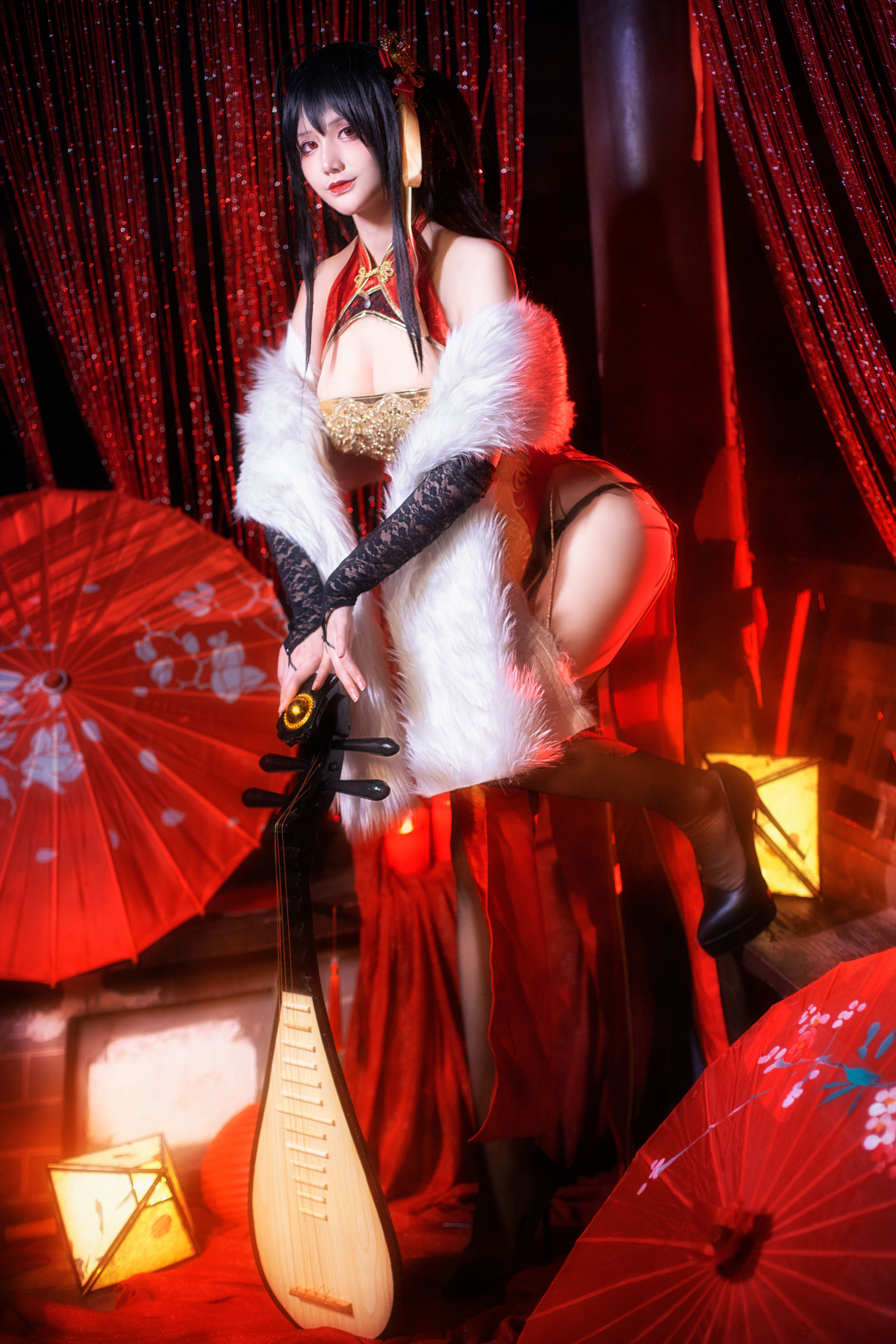 Internet Celebrity Cosplayer Photobook] COS Girl Xianjiu Airi - Taihou