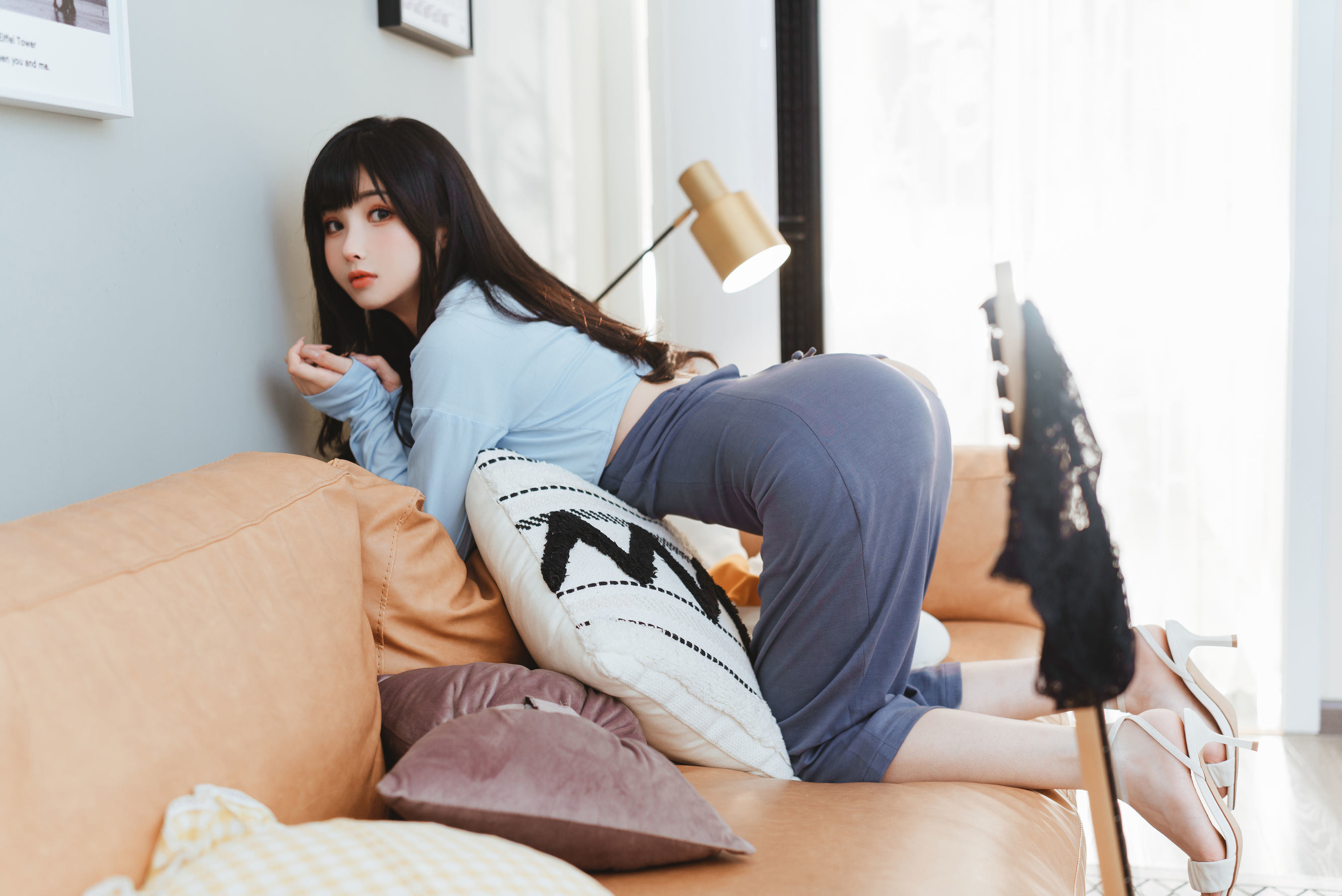 Ảnh chụp Coser nổi tiếng] Phúc lợi COS Rioko Lương Lương Tử - Chị em guitar váy buộc dây