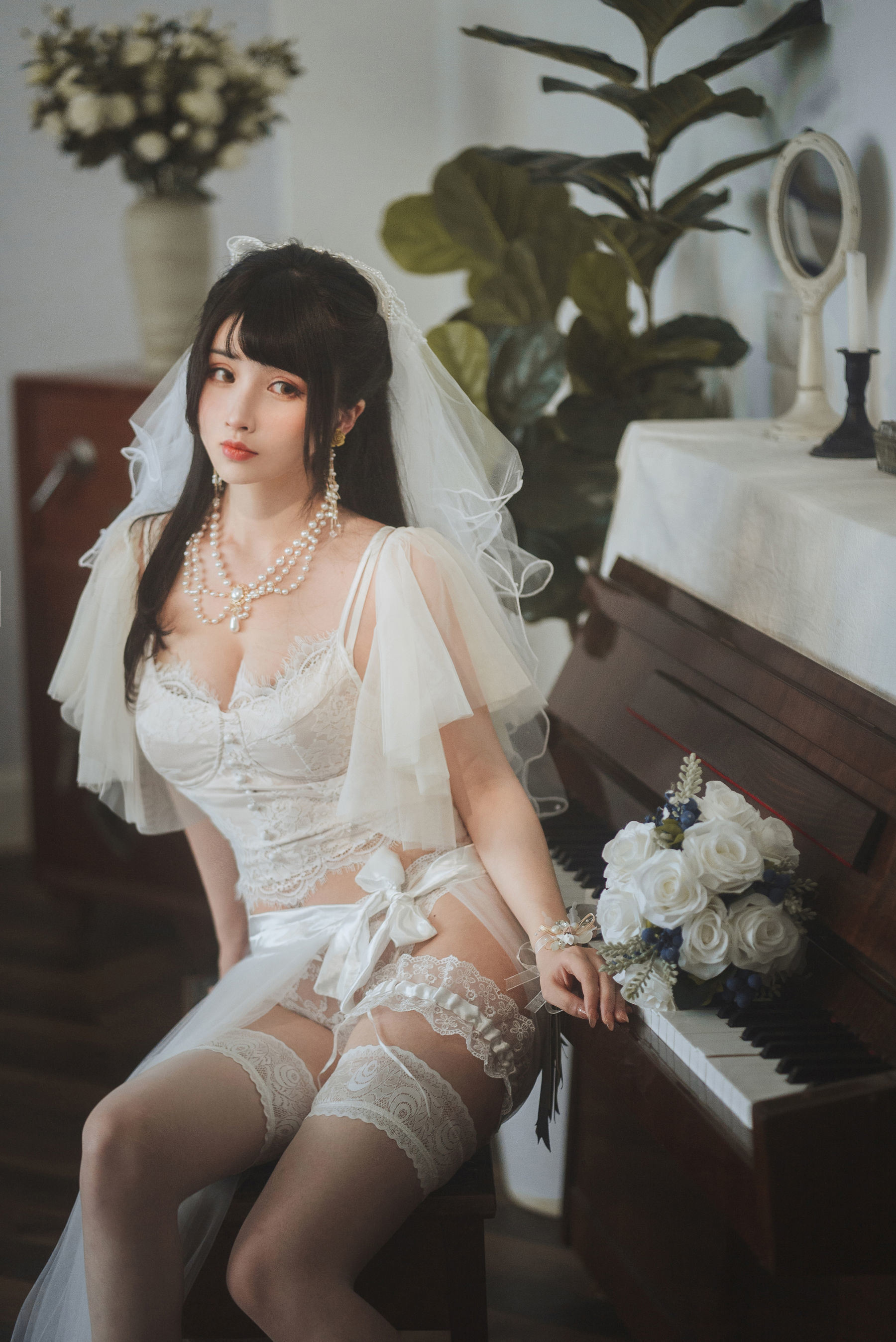 網紅COSER寫真] COS福利里奧科涼涼子 - 透明婚紗