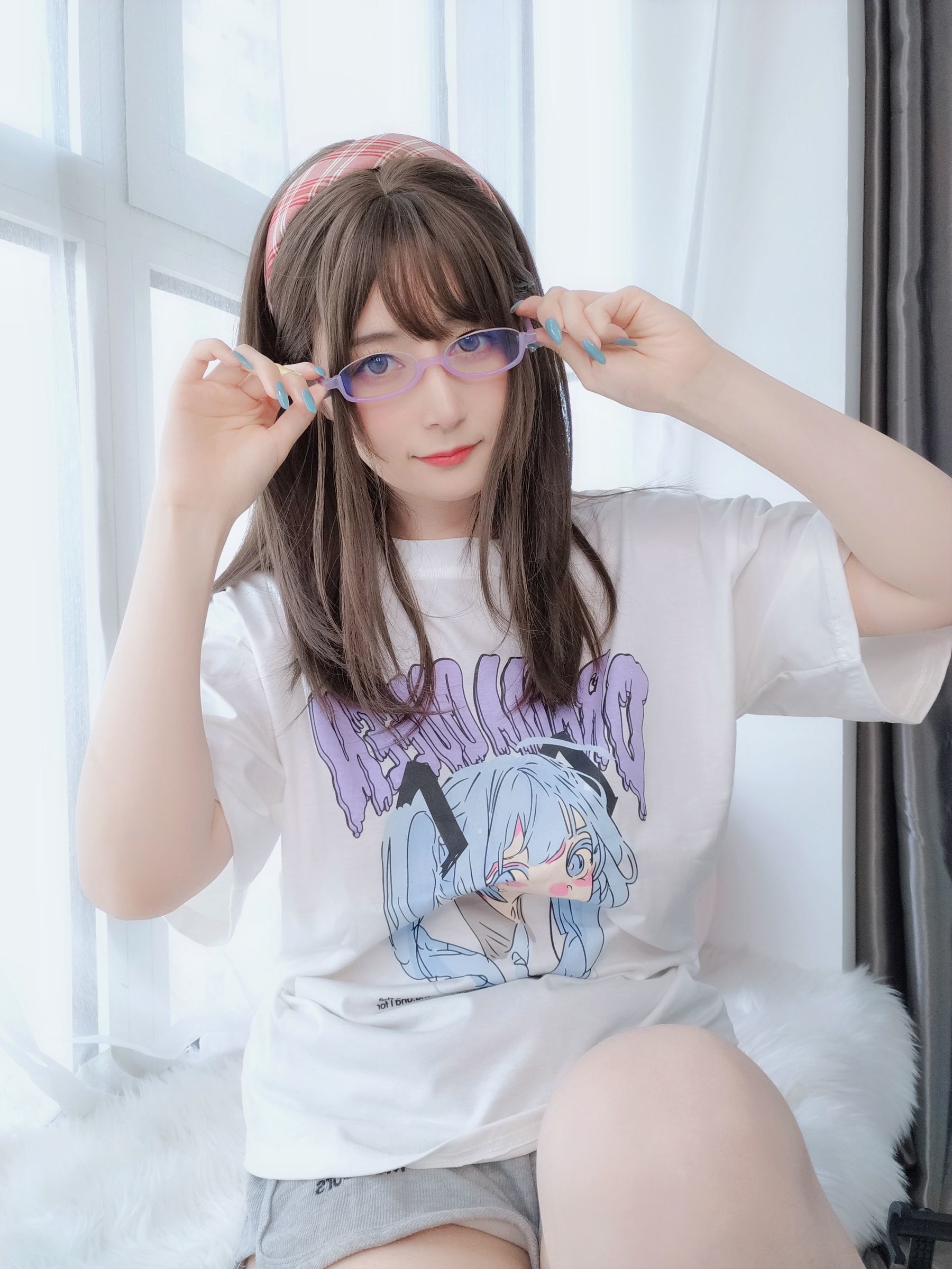 Internet Celebrity Coser Photoshoot] Coser Miss Silver - Homebody Girlfriend