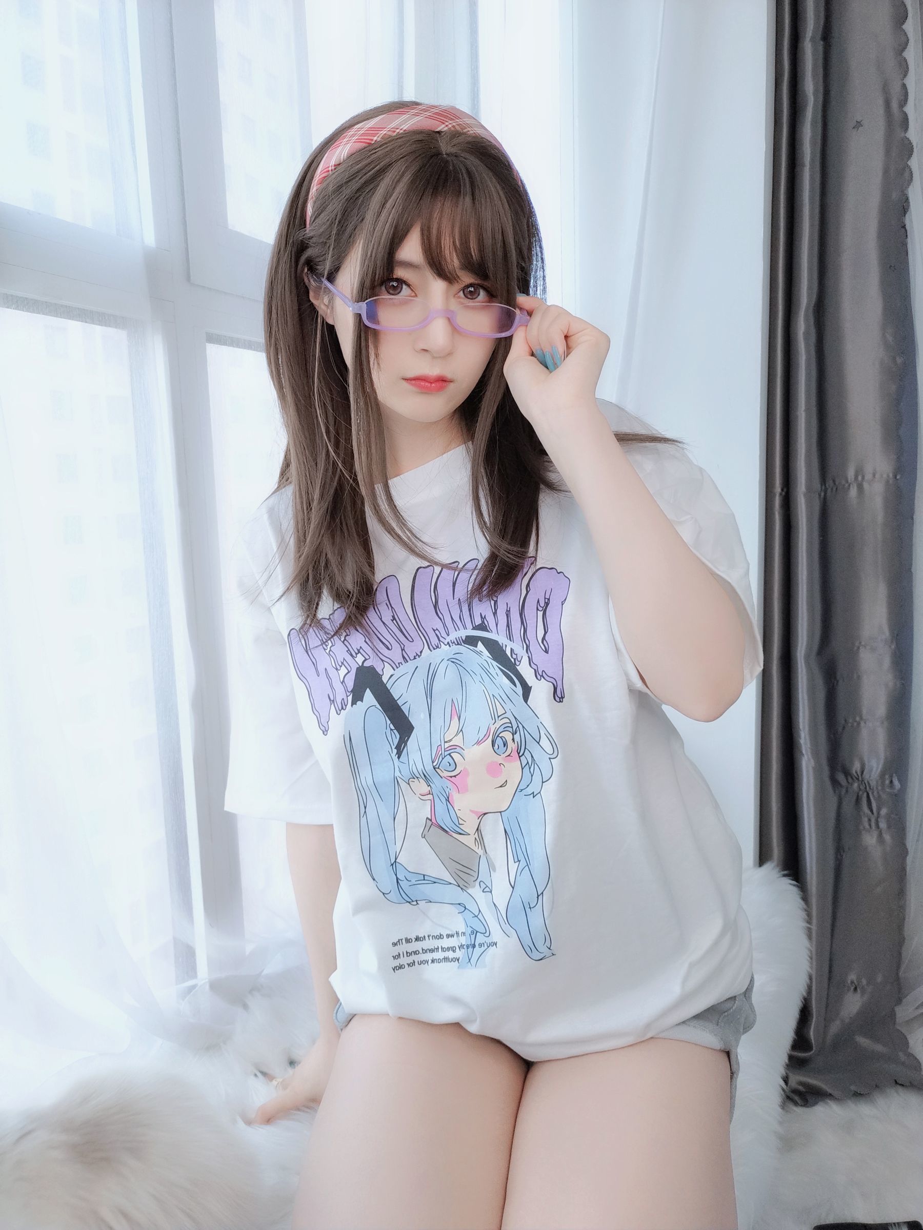 Ảnh Coser Nổi Tiếng] Coser chị đẹp Bạch Ngân - Bạn gái ở nhà