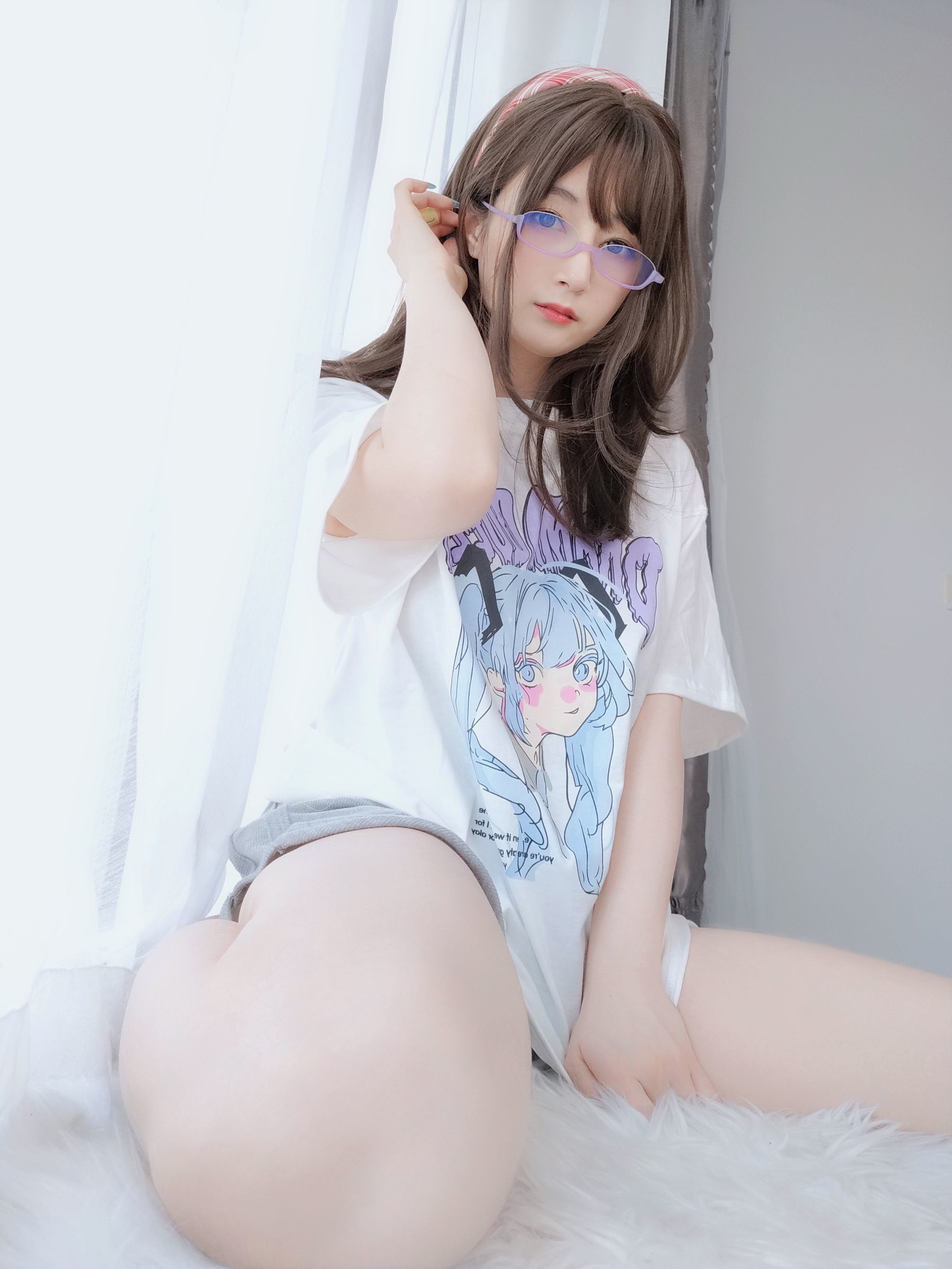 Ảnh Coser Nổi Tiếng] Coser chị đẹp Bạch Ngân - Bạn gái ở nhà