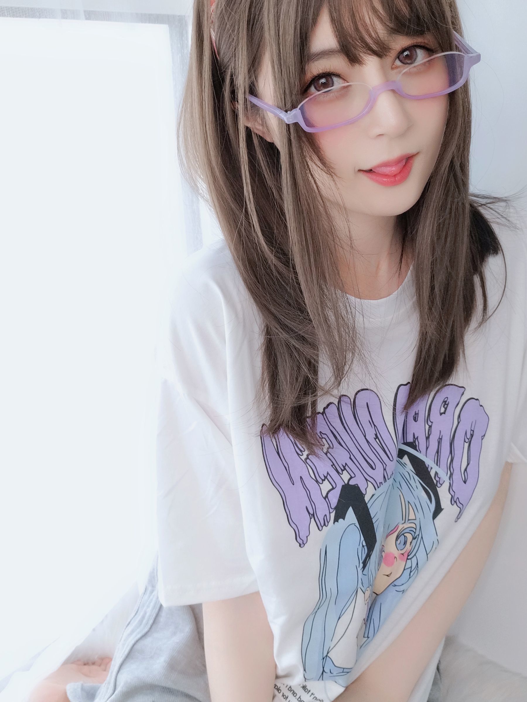 Ảnh Coser Nổi Tiếng] Coser chị đẹp Bạch Ngân - Bạn gái ở nhà